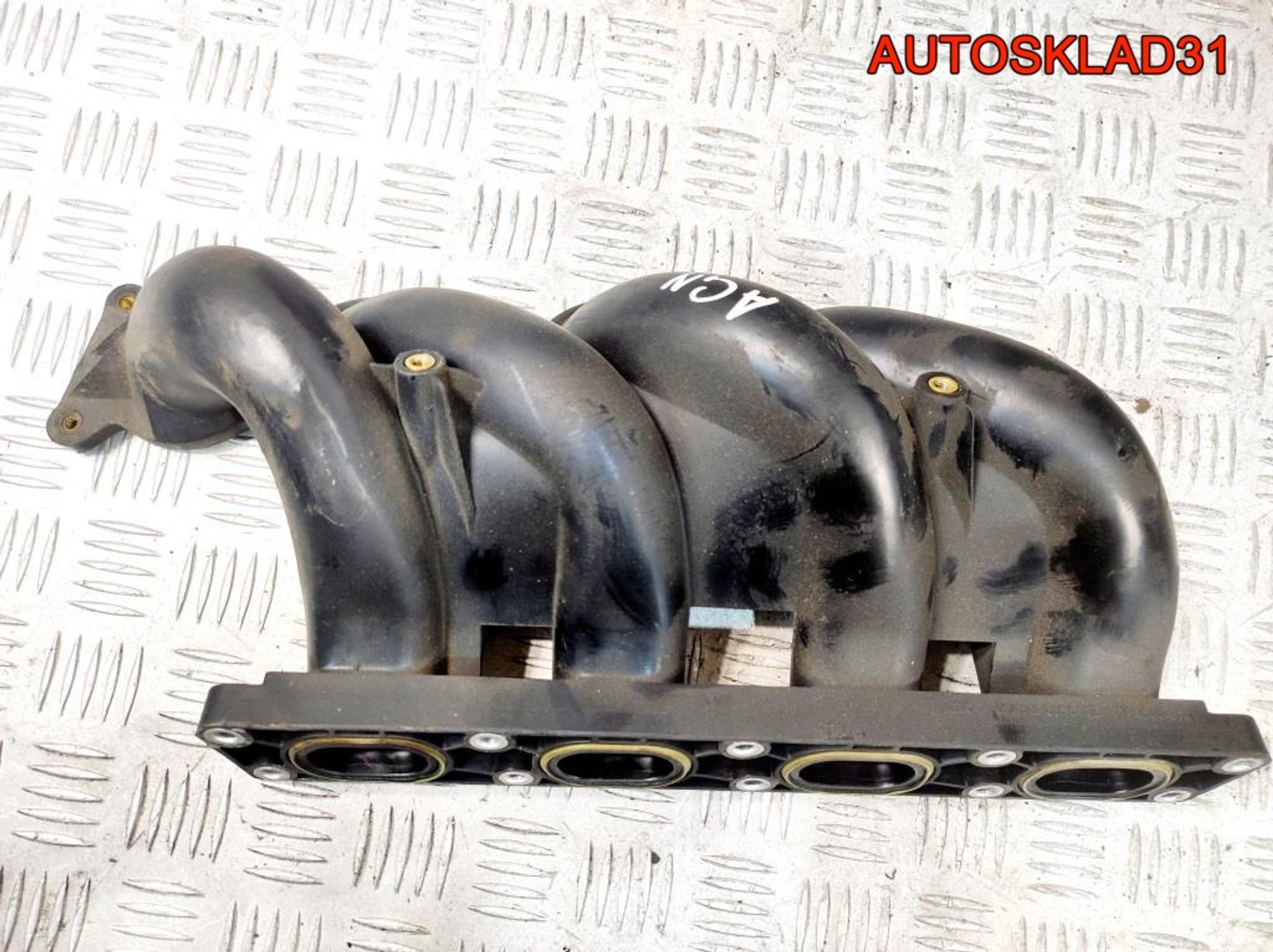 Коллектор впускной VW Golf 4 1.8 AGN 06A133206C - АвтоСклад31.рф - авторазборка контрактные б/у запчасти в г. Белгород Коллектор впускной VW Golf 4 1.8 AGN 06A133206C - АвтоСклад31.рф - авторазборка контрактные б/у запчасти в г. Белгород
