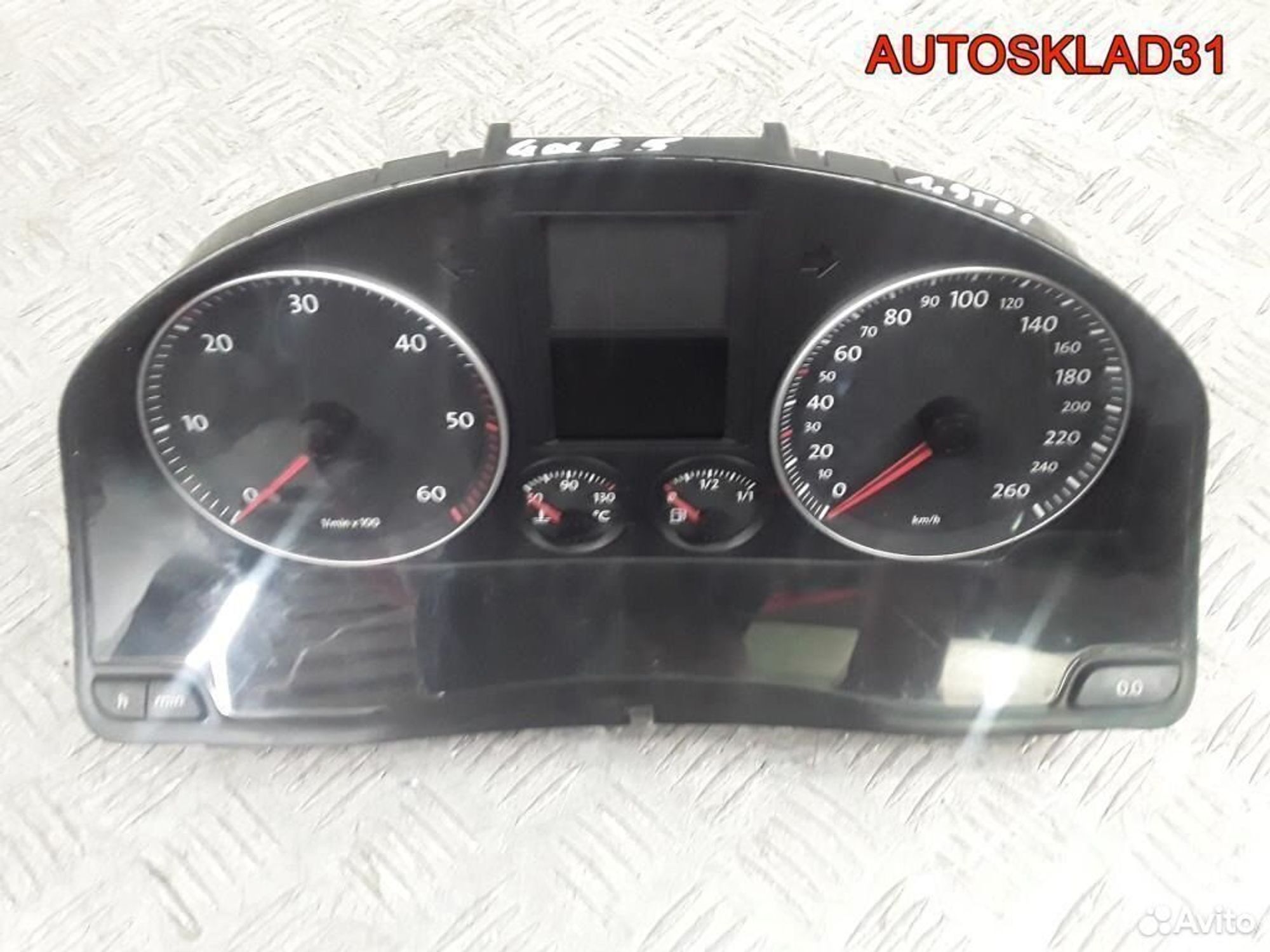 Панель приборов VW Golf 5 1K0920863B 1,9 Дизель - АвтоСклад31.рф - авторазборка контрактные б/у запчасти в г. Белгород Панель приборов VW Golf 5 1K0920863B 1,9 Дизель - АвтоСклад31.рф - авторазборка контрактные б/у запчасти в г. Белгород
