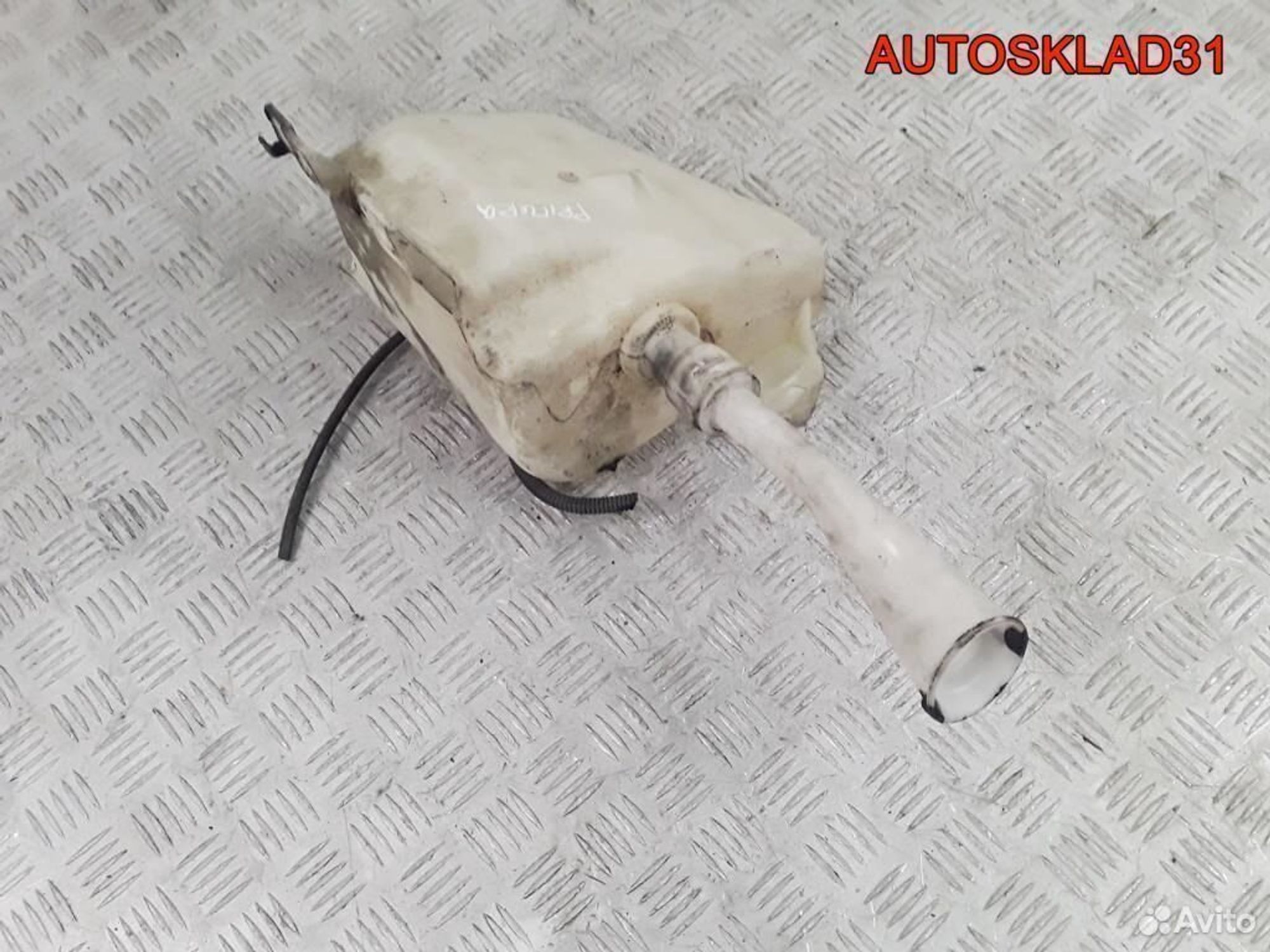 Бачок омывателя Nissan Primera P12E 28910AU300 - АвтоСклад31.рф - авторазборка контрактные б/у запчасти в г. Белгород Бачок омывателя Nissan Primera P12E 28910AU300 - АвтоСклад31.рф - авторазборка контрактные б/у запчасти в г. Белгород