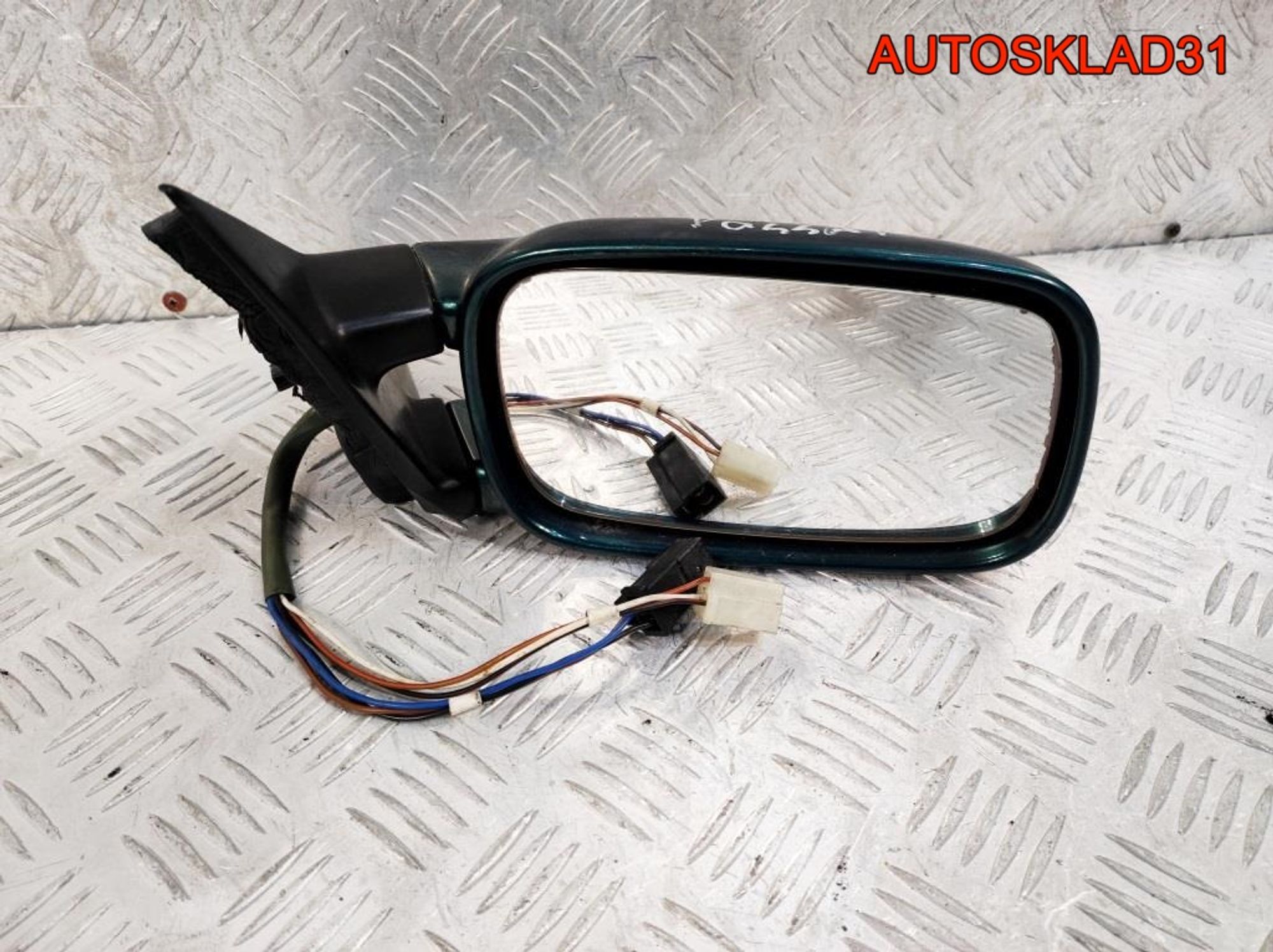 Зеркало правое 6 контактов VW Passat B4 357857508D - АвтоСклад31.рф - авторазборка контрактные б/у запчасти в г. Белгород Зеркало правое 6 контактов VW Passat B4 357857508D - АвтоСклад31.рф - авторазборка контрактные б/у запчасти в г. Белгород