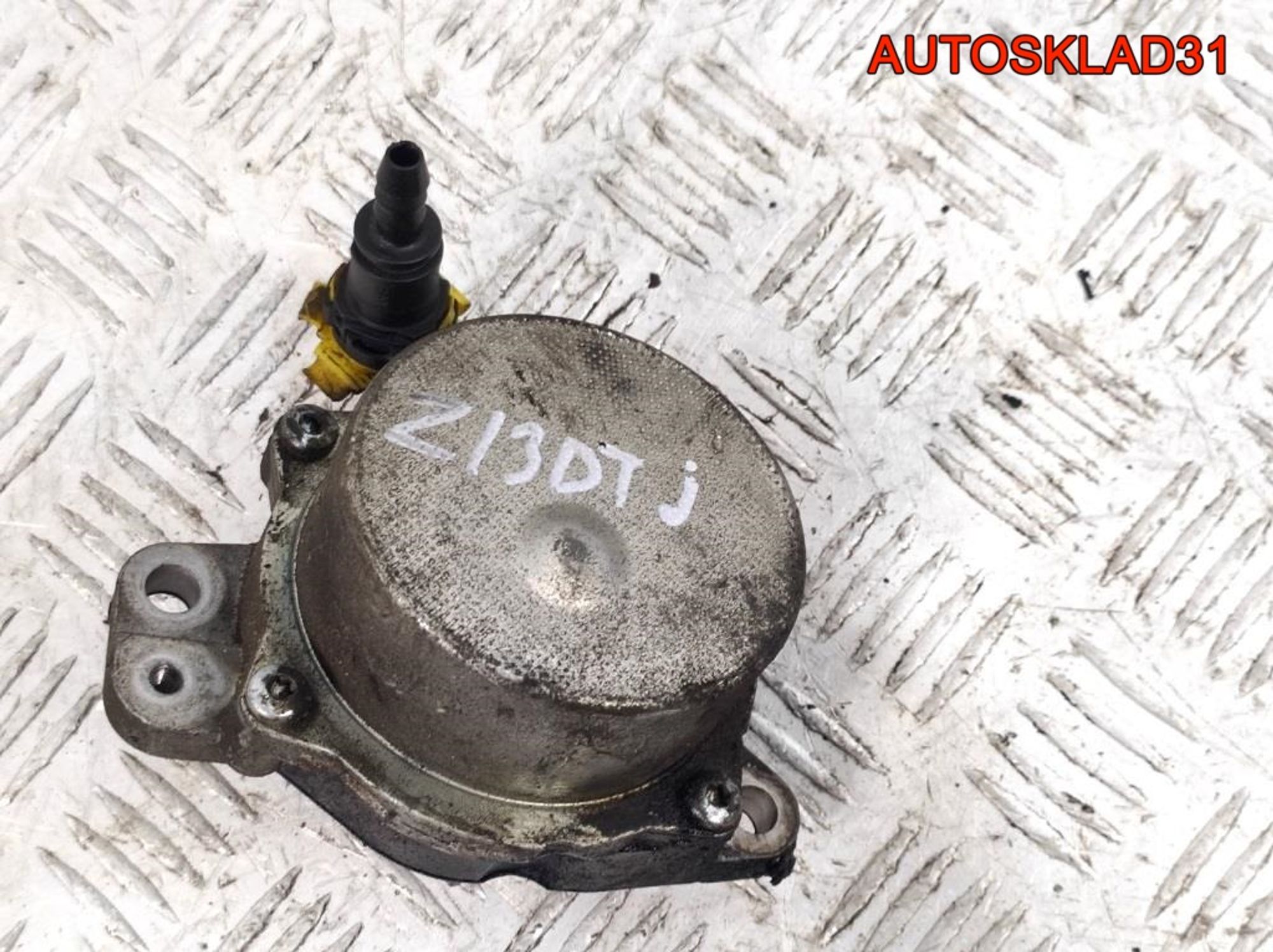 Насос вакуумный Opel Corsa D 1,3 Z13DTJ 55193232 - АвтоСклад31.рф - авторазборка контрактные б/у запчасти в г. Белгород Насос вакуумный Opel Corsa D 1,3 Z13DTJ 55193232 - АвтоСклад31.рф - авторазборка контрактные б/у запчасти в г. Белгород