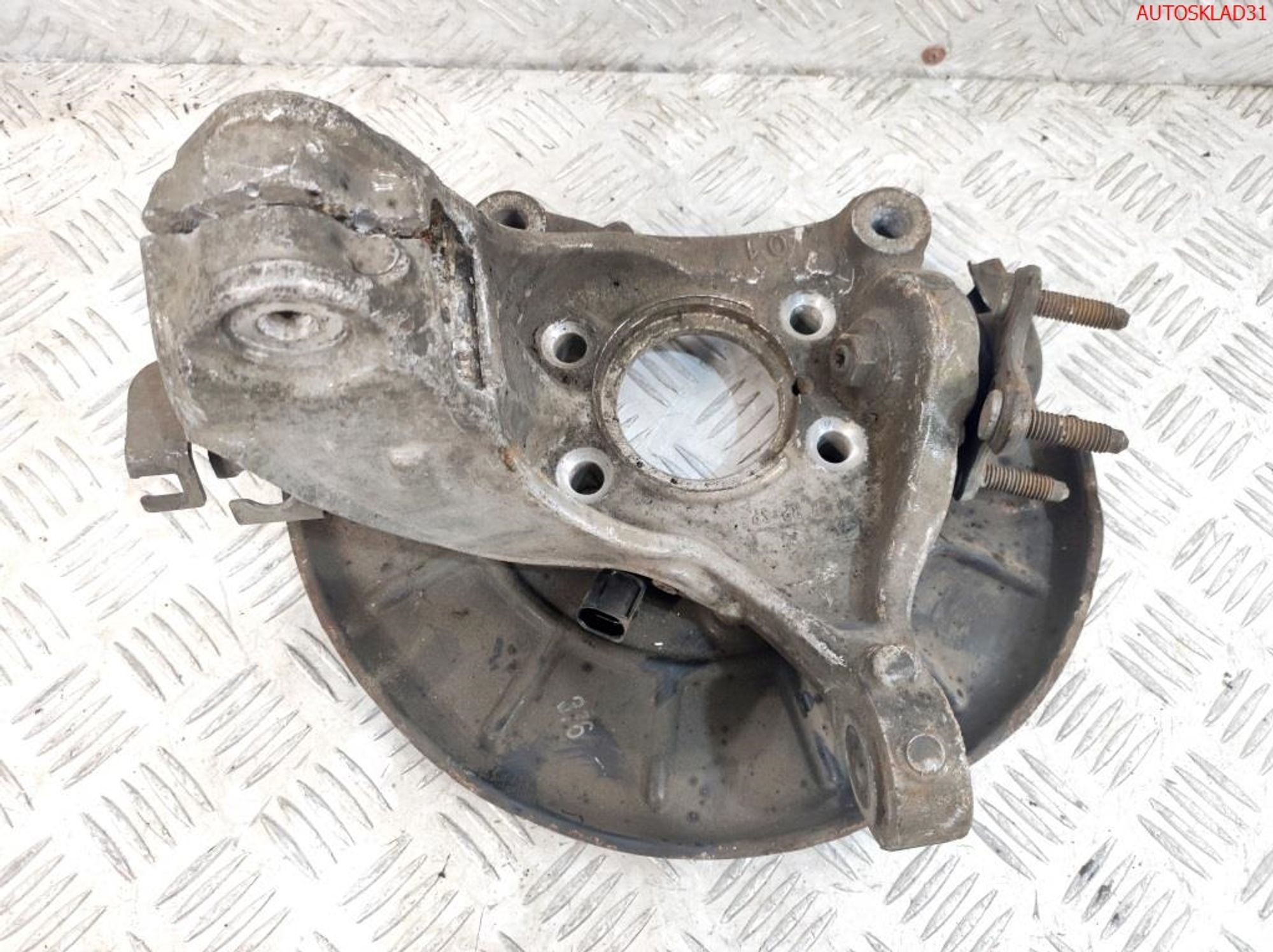 Кулак поворотный передний левый VW Passat B6 3C0407253F - АвтоСклад31.рф - авторазборка контрактные б/у запчасти в г. Белгород Кулак поворотный передний левый VW Passat B6 3C0407253F - АвтоСклад31.рф - авторазборка контрактные б/у запчасти в г. Белгород