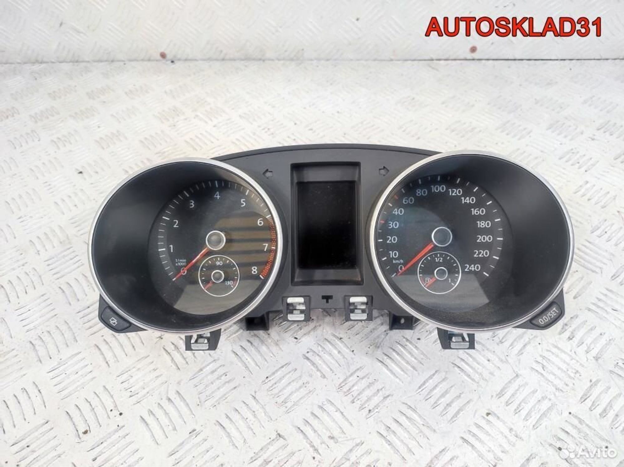 Панель приборов VW Golf 6 1.4 caxa 5K0920860H - АвтоСклад31.рф - авторазборка контрактные б/у запчасти в г. Белгород Панель приборов VW Golf 6 1.4 caxa 5K0920860H - АвтоСклад31.рф - авторазборка контрактные б/у запчасти в г. Белгород