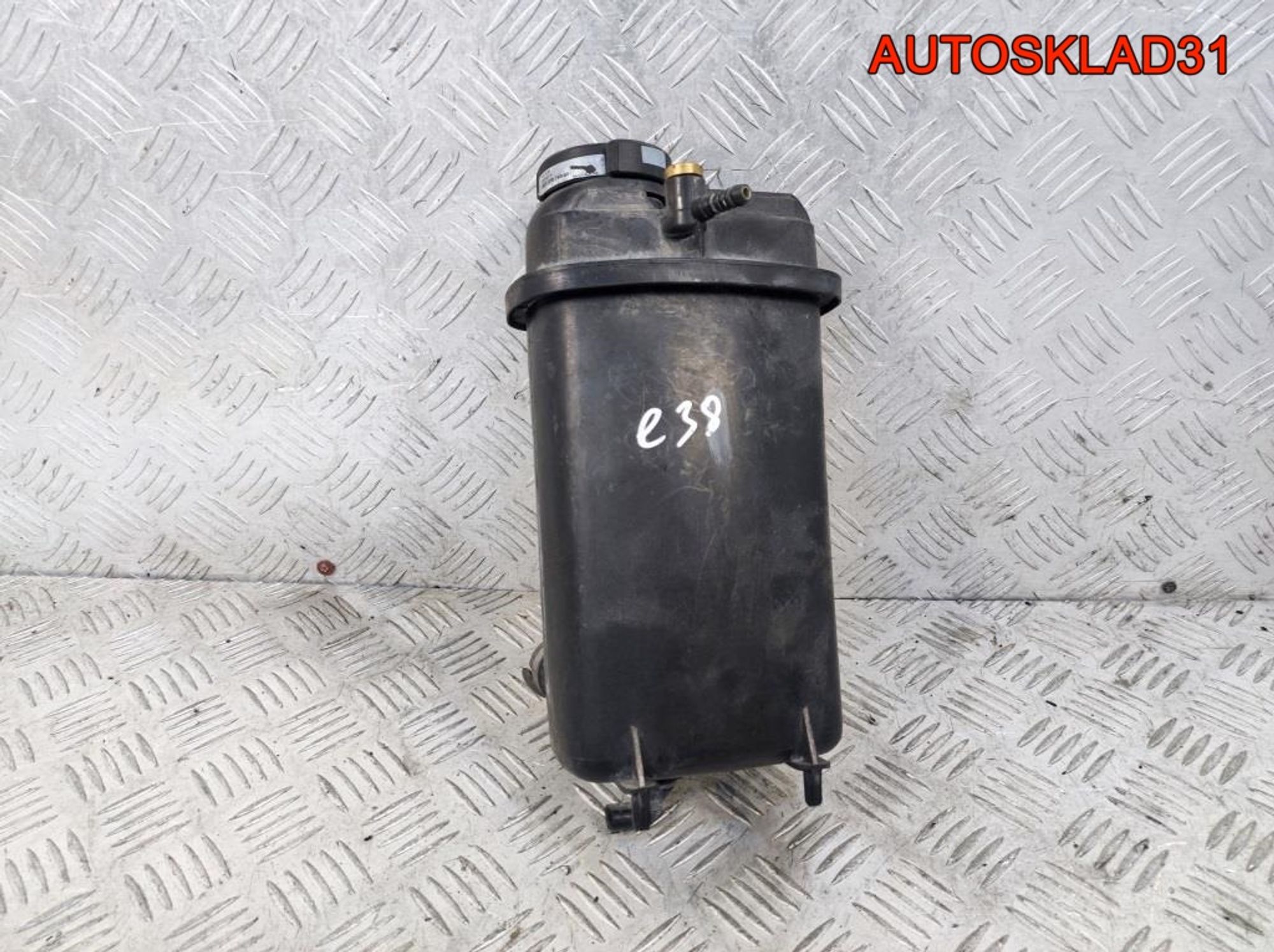 Бачок расширительный BMW E38 3,5 M62B35 17411670 - АвтоСклад31.рф - авторазборка контрактные б/у запчасти в г. Белгород Бачок расширительный BMW E38 3,5 M62B35 17411670 - АвтоСклад31.рф - авторазборка контрактные б/у запчасти в г. Белгород