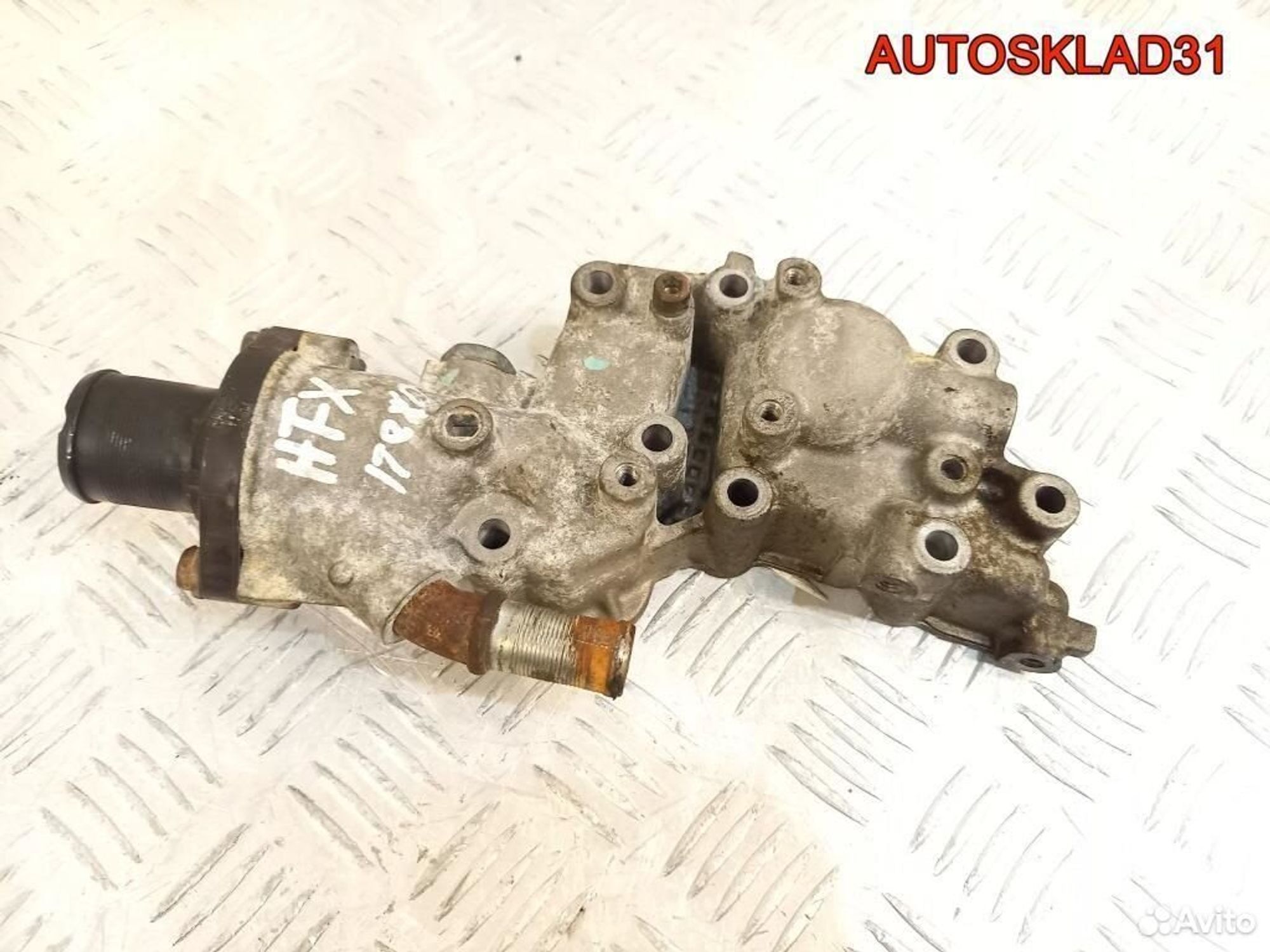 Корпус термостата Peugeot 206 1,1 HFX 963470580 - АвтоСклад31.рф - авторазборка контрактные б/у запчасти в г. Белгород Корпус термостата Peugeot 206 1,1 HFX 963470580 - АвтоСклад31.рф - авторазборка контрактные б/у запчасти в г. Белгород