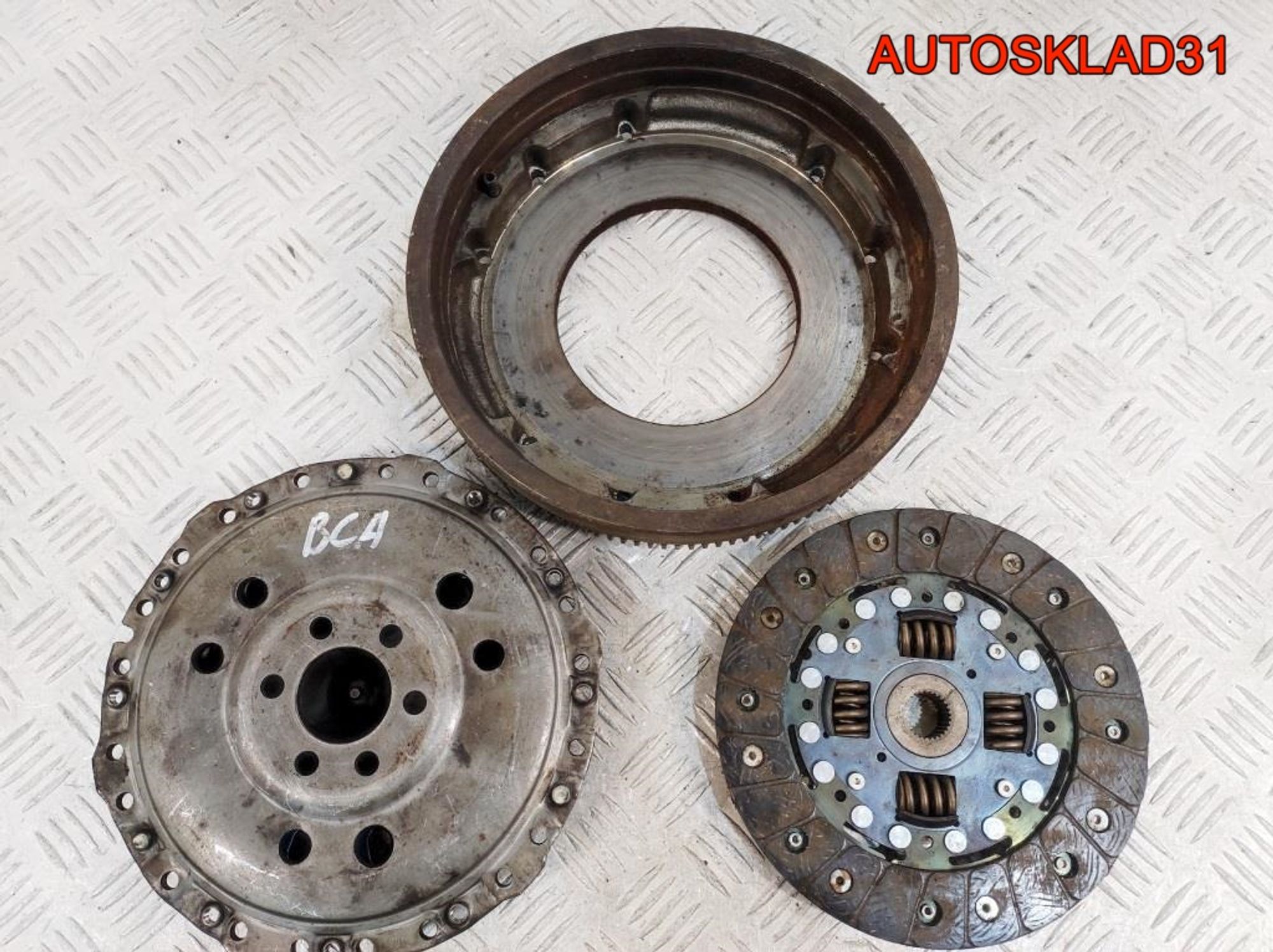 Комплект сцепления VW Golf 4 1,4 BCA 027105273D - АвтоСклад31.рф - авторазборка контрактные б/у запчасти в г. Белгород Комплект сцепления VW Golf 4 1,4 BCA 027105273D - АвтоСклад31.рф - авторазборка контрактные б/у запчасти в г. Белгород