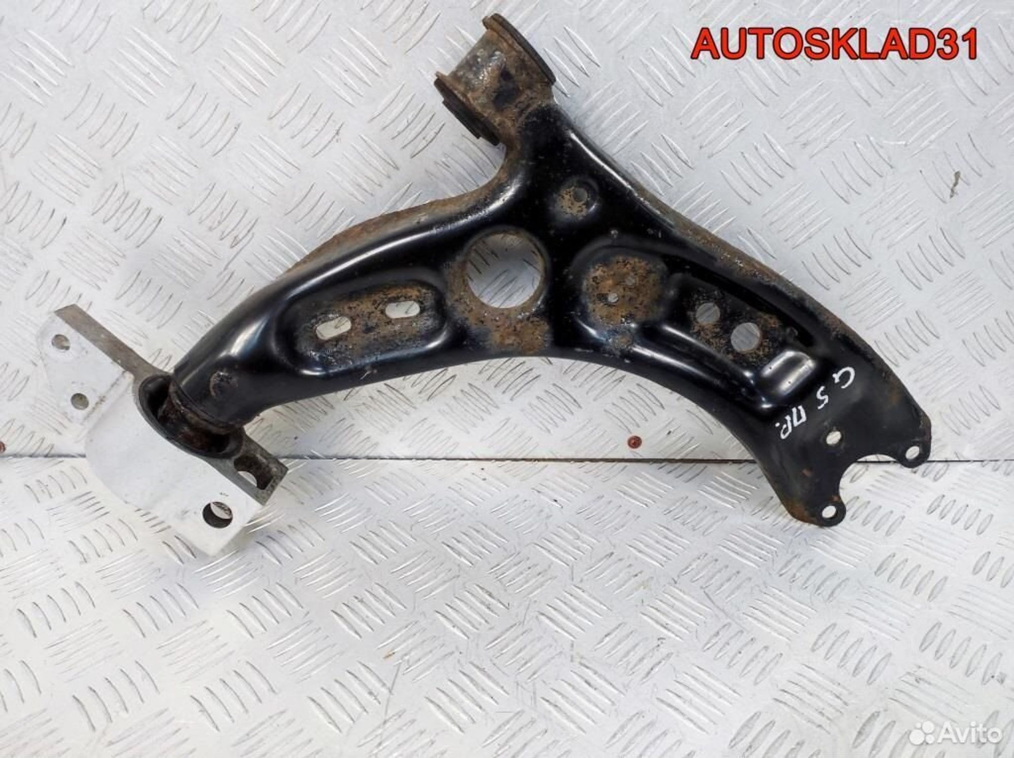 Рычаг передний правый VW Golf 5 1K0407152BC - АвтоСклад31.рф - авторазборка контрактные б/у запчасти в г. Белгород Рычаг передний правый VW Golf 5 1K0407152BC - АвтоСклад31.рф - авторазборка контрактные б/у запчасти в г. Белгород
