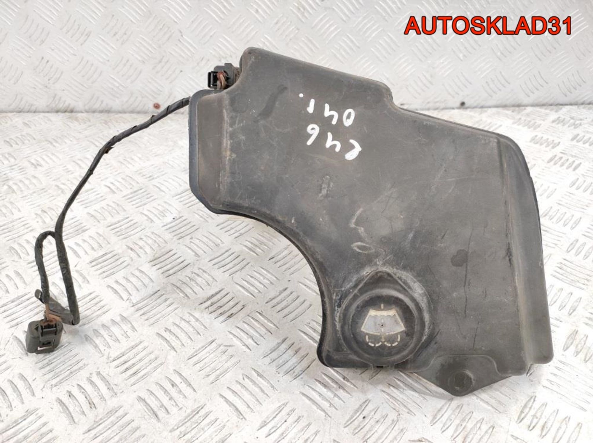 Бачок омывателя BMW E46 61677008057 - АвтоСклад31.рф - авторазборка контрактные б/у запчасти в г. Белгород Бачок омывателя BMW E46 61677008057 - АвтоСклад31.рф - авторазборка контрактные б/у запчасти в г. Белгород