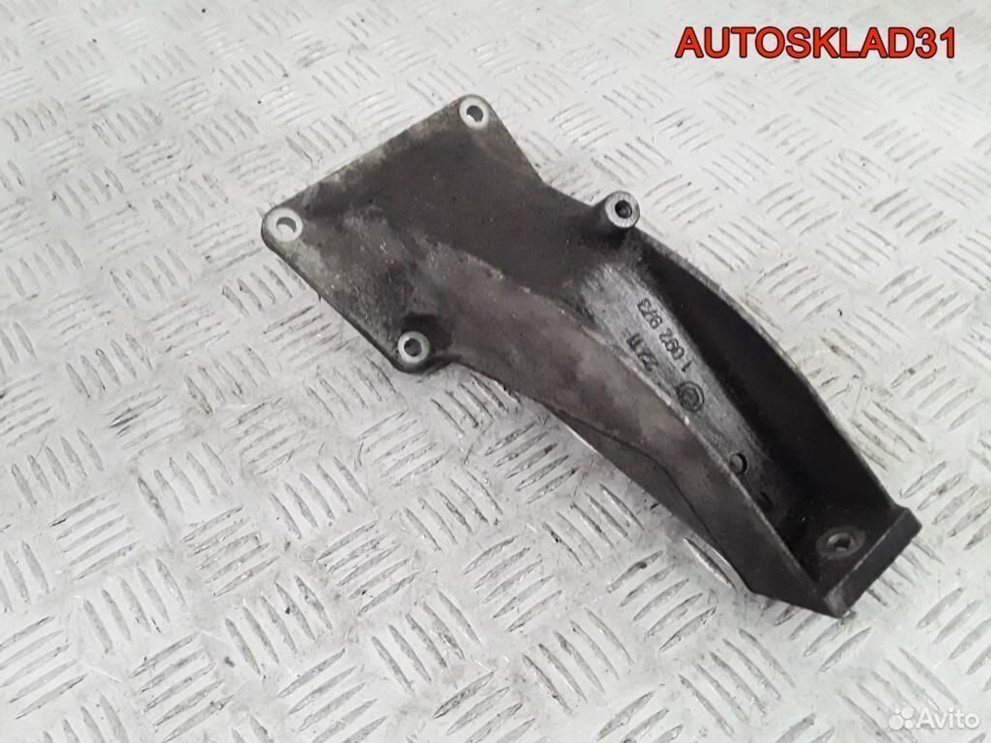 Кронштейн двигателя левый BMW E39 M52 22111092973 - АвтоСклад31.рф - авторазборка контрактные б/у запчасти в г. Белгород Кронштейн двигателя левый BMW E39 M52 22111092973 - АвтоСклад31.рф - авторазборка контрактные б/у запчасти в г. Белгород