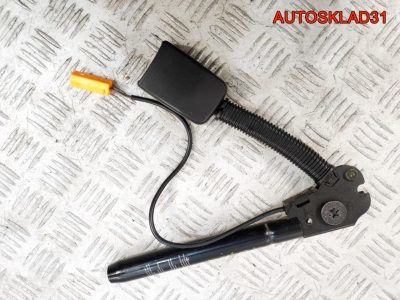 Ответная часть ремня безопасности Ford Fusion - АвтоСклад31.рф - авторазборка контрактные б/у запчасти в г. Белгород