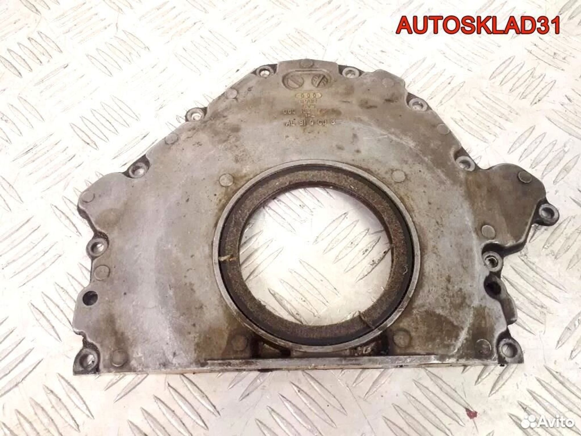 Крышка сальника Audi A6 C5 3.0 AVK ASN BBJ - АвтоСклад31.рф - авторазборка контрактные б/у запчасти в г. Белгород Крышка сальника Audi A6 C5 3.0 AVK ASN BBJ - АвтоСклад31.рф - авторазборка контрактные б/у запчасти в г. Белгород