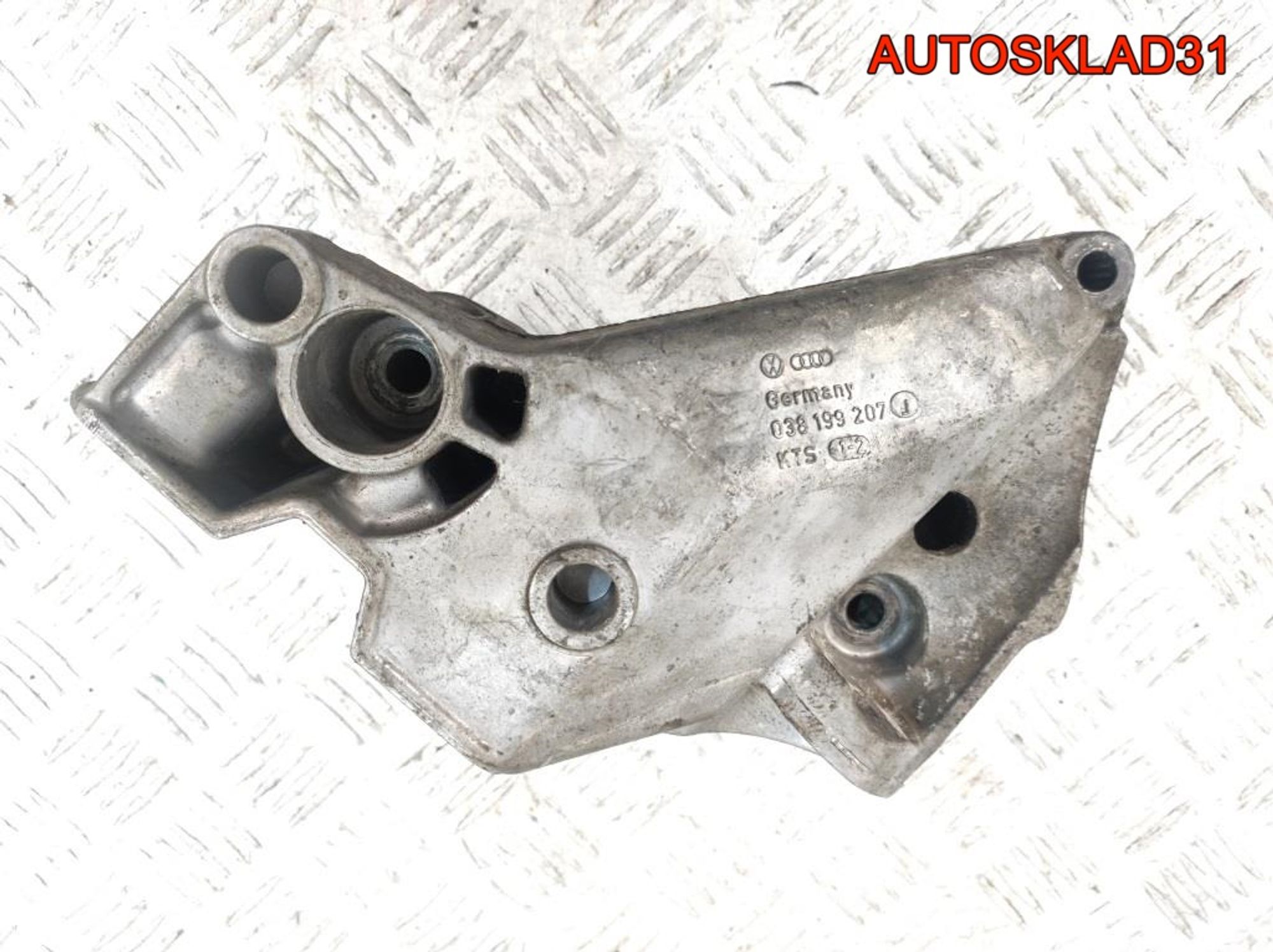 Кронштейн двигателя правый VW Golf 4 038199207J - АвтоСклад31.рф - авторазборка контрактные б/у запчасти в г. Белгород Кронштейн двигателя правый VW Golf 4 038199207J - АвтоСклад31.рф - авторазборка контрактные б/у запчасти в г. Белгород