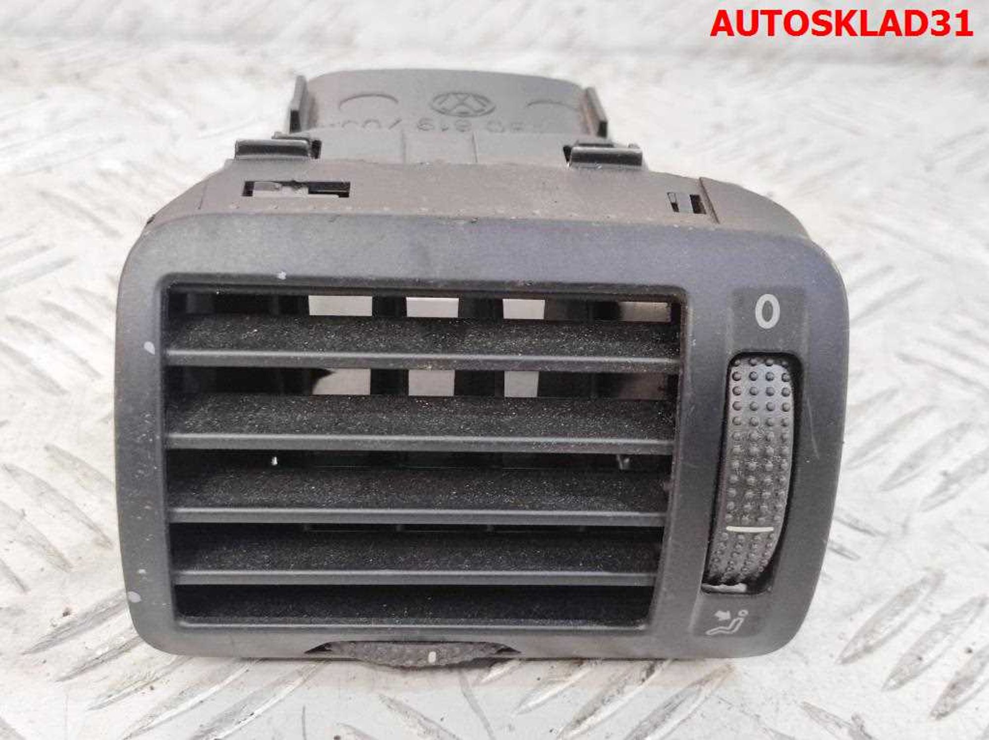 Дефлектор воздушный левый VW Passat B5+ 3B0819703D - АвтоСклад31.рф - авторазборка контрактные б/у запчасти в г. Белгород Дефлектор воздушный левый VW Passat B5+ 3B0819703D - АвтоСклад31.рф - авторазборка контрактные б/у запчасти в г. Белгород