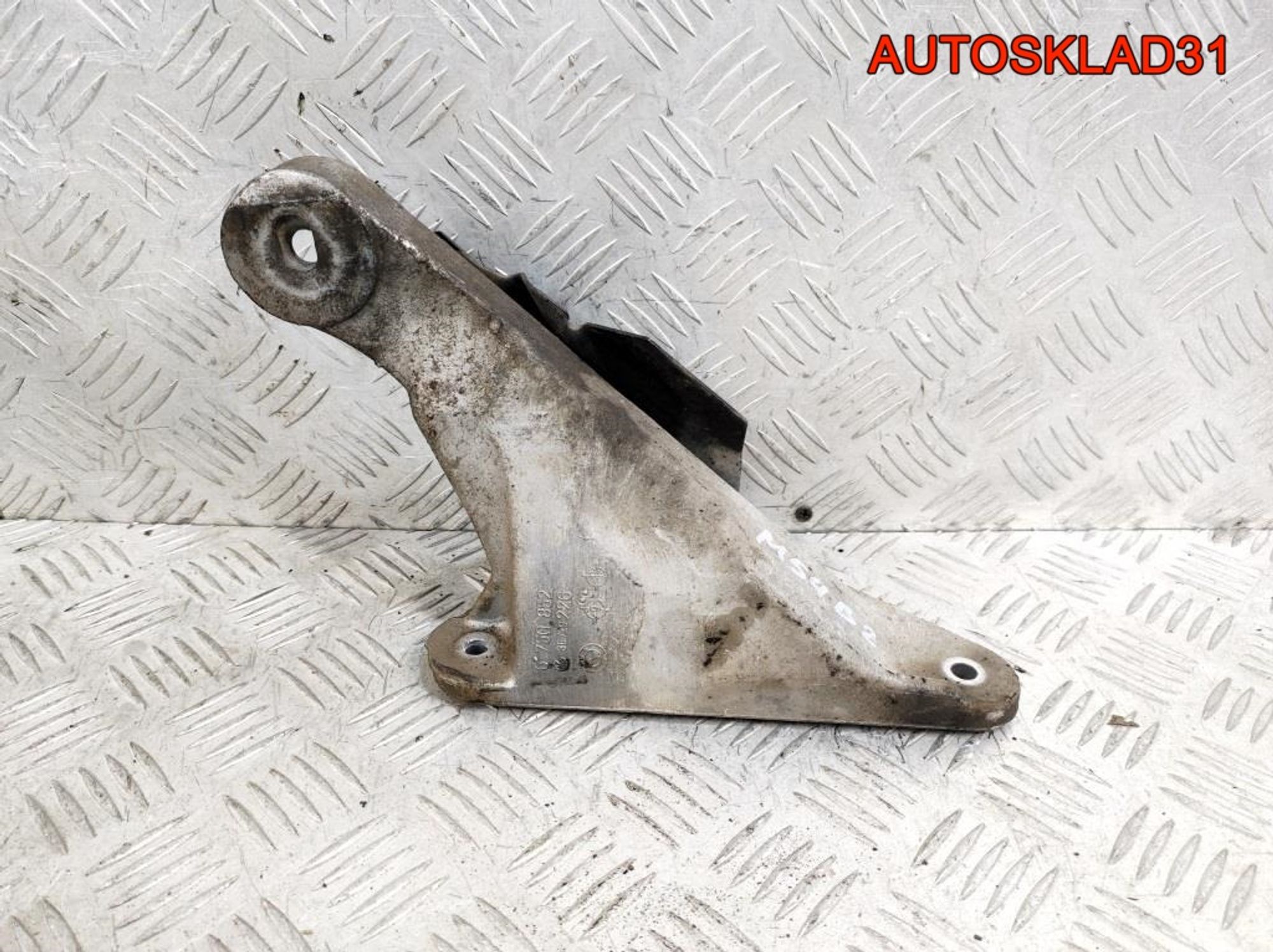 Кронштейн двигателя правый BMW E46 2,5 M54B25 22116750852 - АвтоСклад31.рф - авторазборка контрактные б/у запчасти в г. Белгород Кронштейн двигателя правый BMW E46 2,5 M54B25 22116750852 - АвтоСклад31.рф - авторазборка контрактные б/у запчасти в г. Белгород