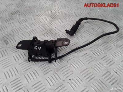 Замок капота Volkswagen Golf 4 1J0823509C - АвтоСклад31.рф - авторазборка контрактные б/у запчасти в г. Белгород