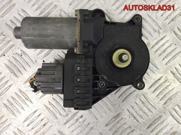 Фаркоп Mercedes Benz Sprinter 906 A9063100595 - АвтоСклад31.рф - авторазборка контрактные б/у запчасти в г. Белгород