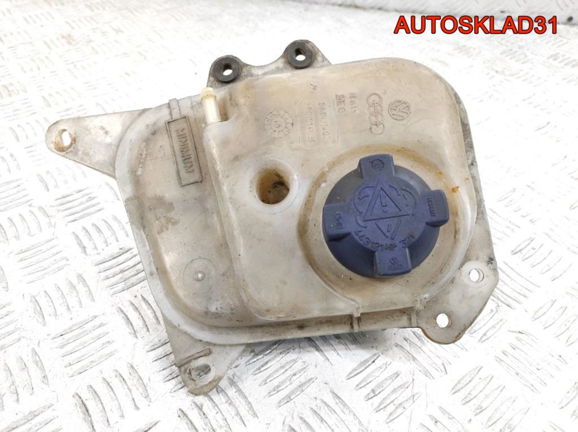 Бачок расширительный Audi 100 C3 8A0121403A - АвтоСклад31.рф - авторазборка контрактные б/у запчасти в г. Белгород Бачок расширительный Audi 100 C3 8A0121403A - АвтоСклад31.рф - авторазборка контрактные б/у запчасти в г. Белгород