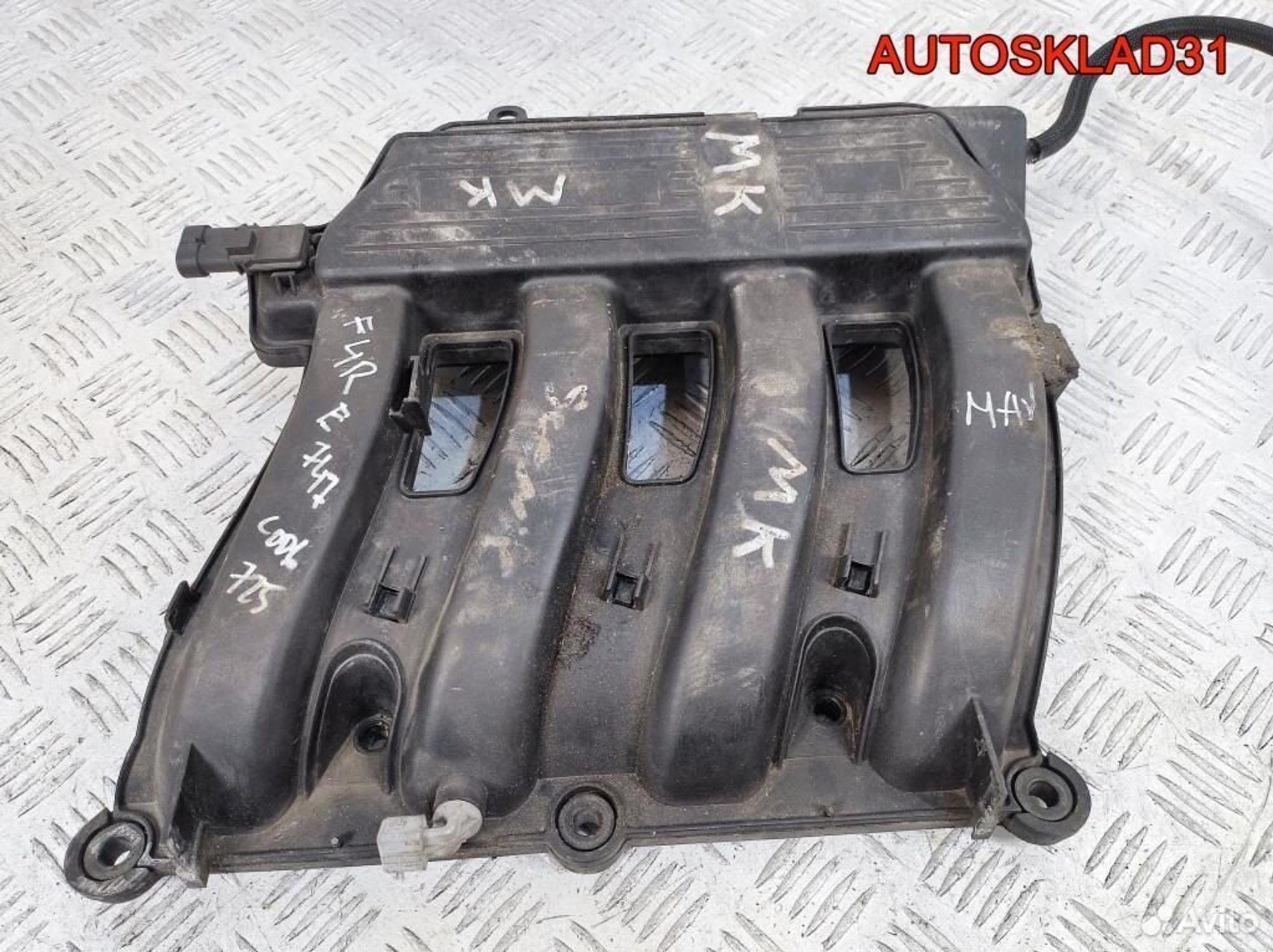 Коллектор впускной Renault Scenic F4R 8200125648 - АвтоСклад31.рф - авторазборка контрактные б/у запчасти в г. Белгород Коллектор впускной Renault Scenic F4R 8200125648 - АвтоСклад31.рф - авторазборка контрактные б/у запчасти в г. Белгород
