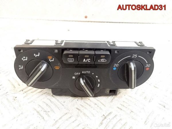 Моторчик печки Volkswagen Golf 4 1J1819021C - АвтоСклад31.рф - авторазборка контрактные б/у запчасти в г. Белгород