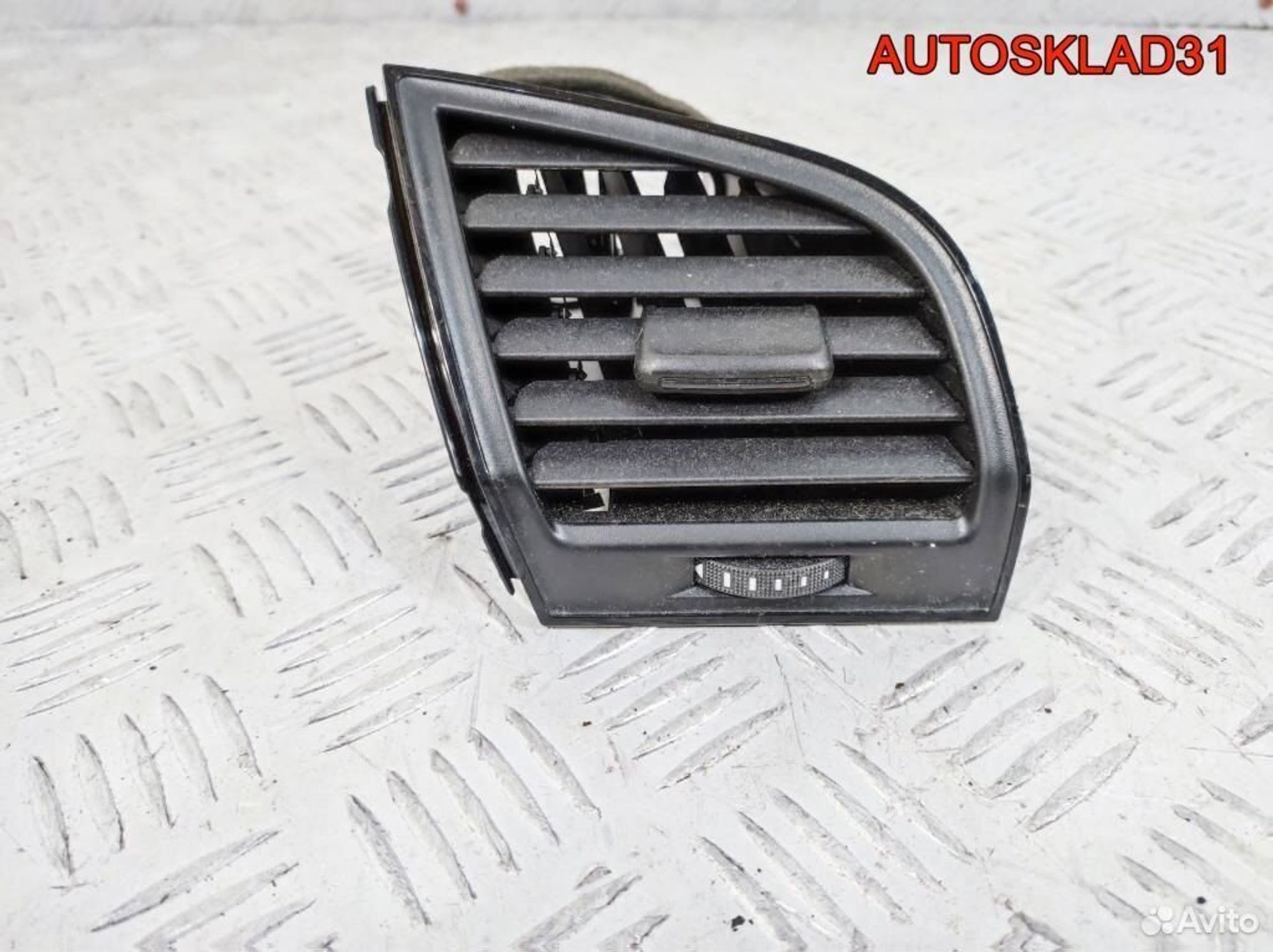 Дефлектор воздушный правый Skoda Fabia 6V0819702 - АвтоСклад31.рф - авторазборка контрактные б/у запчасти в г. Белгород Дефлектор воздушный правый Skoda Fabia 6V0819702 - АвтоСклад31.рф - авторазборка контрактные б/у запчасти в г. Белгород