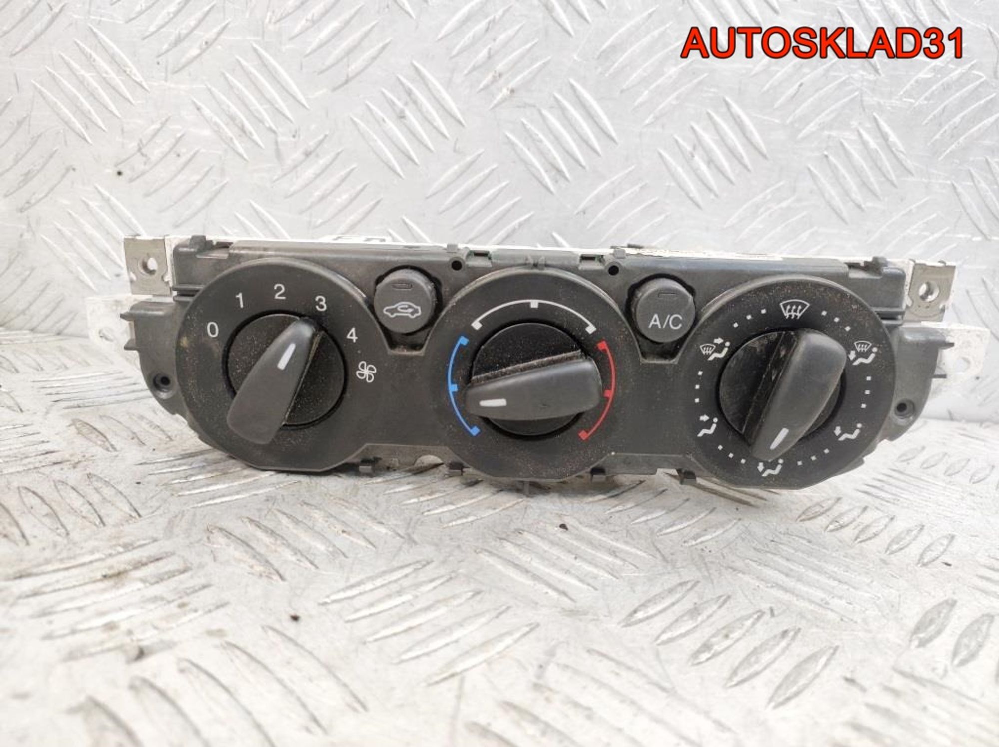 Блок управления отопителем Ford Focus 2 3M5T19980AD - АвтоСклад31.рф - авторазборка контрактные б/у запчасти в г. Белгород Блок управления отопителем Ford Focus 2 3M5T19980AD - АвтоСклад31.рф - авторазборка контрактные б/у запчасти в г. Белгород