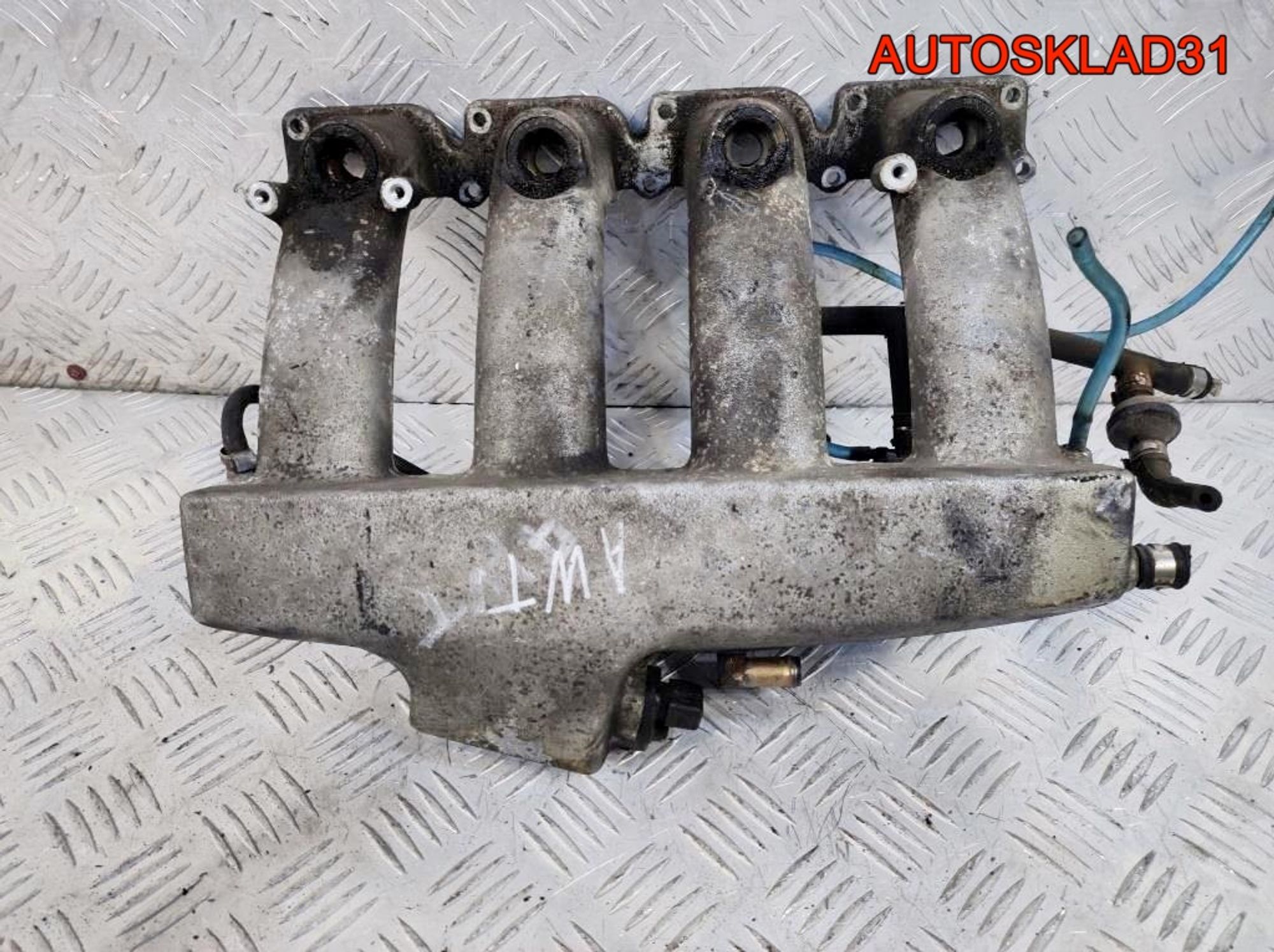 Коллектор впускной VW Passat B5 1,8 AWT 06B133223D - АвтоСклад31.рф - авторазборка контрактные б/у запчасти в г. Белгород Коллектор впускной VW Passat B5 1,8 AWT 06B133223D - АвтоСклад31.рф - авторазборка контрактные б/у запчасти в г. Белгород