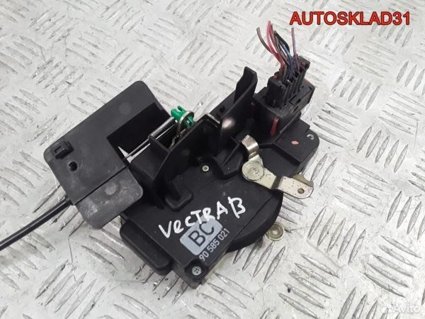 Решетка стеклоочистителя Audi A6 C6 4F 4F1819447 - АвтоСклад31.рф - авторазборка контрактные б/у запчасти в г. Белгород