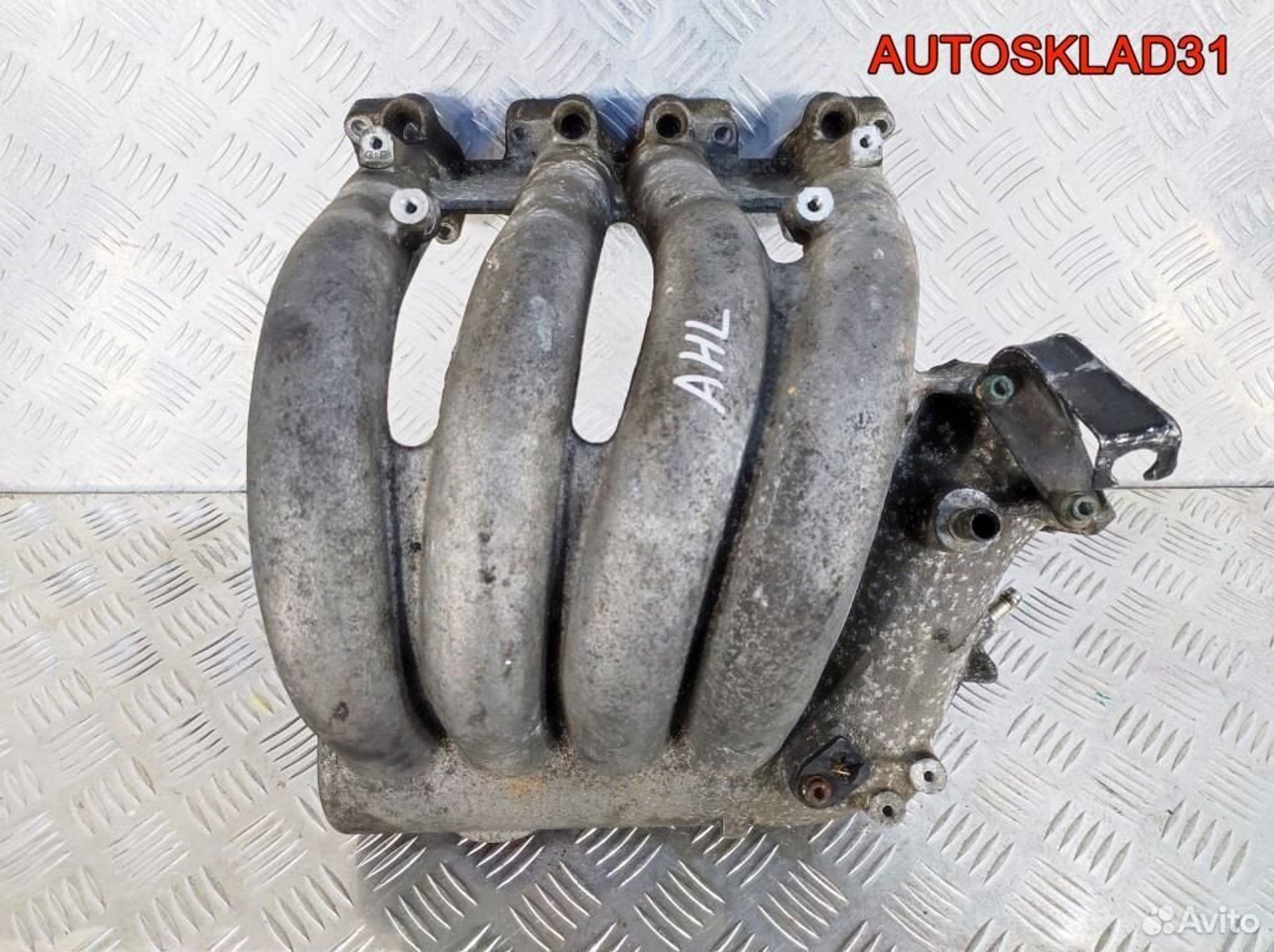 Коллектор впускной VW Passat B5 1.6 AHL 050133223D - АвтоСклад31.рф - авторазборка контрактные б/у запчасти в г. Белгород Коллектор впускной VW Passat B5 1.6 AHL 050133223D - АвтоСклад31.рф - авторазборка контрактные б/у запчасти в г. Белгород