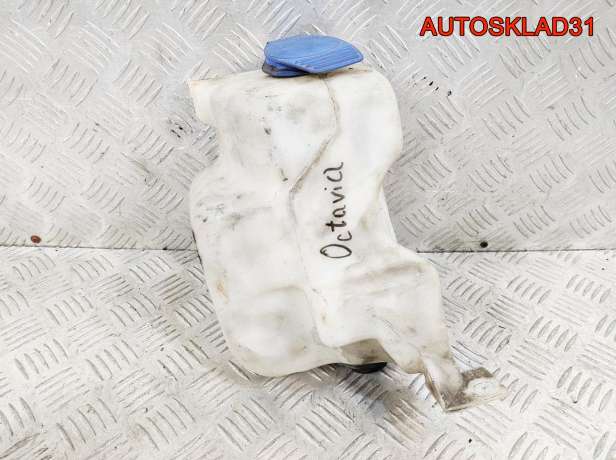 Бачок омывателя Skoda Octavia A4 1J0955453N - АвтоСклад31.рф - авторазборка контрактные б/у запчасти в г. Белгород Бачок омывателя Skoda Octavia A4 1J0955453N - АвтоСклад31.рф - авторазборка контрактные б/у запчасти в г. Белгород