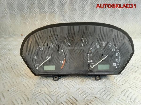 Кронштейн заднего бампера левый Audi 80 8A0807331E - АвтоСклад31.рф - авторазборка контрактные б/у запчасти в г. Белгород
