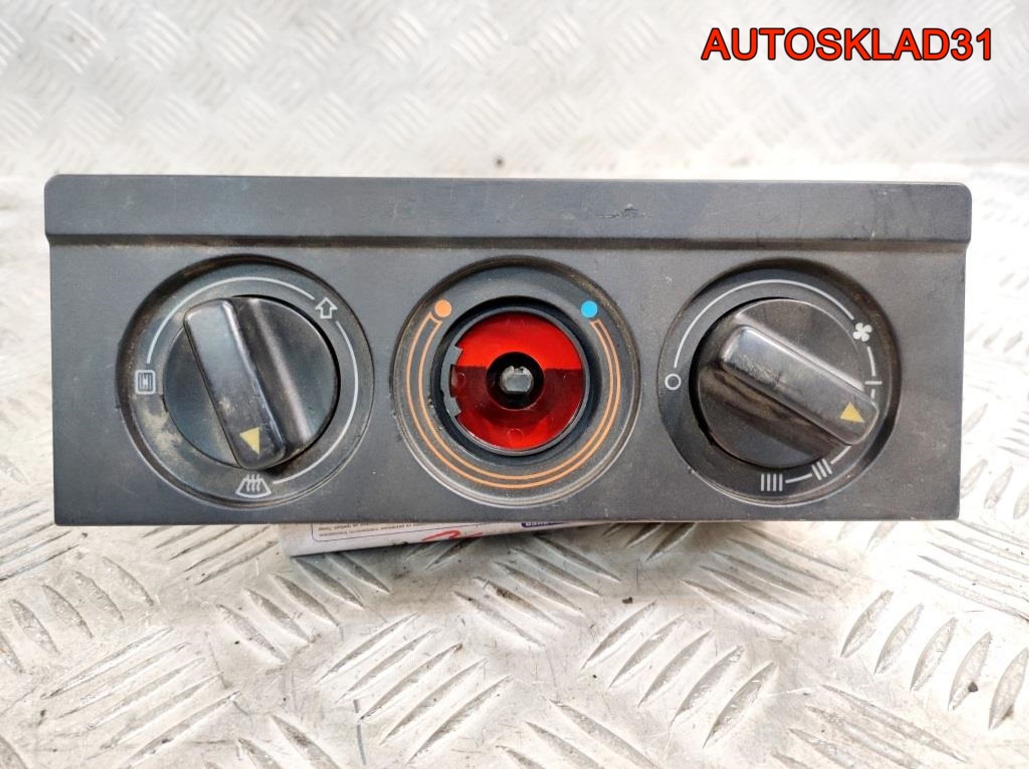 Блок управления отопителем Audi 80 B4 893819045A - АвтоСклад31.рф - авторазборка контрактные б/у запчасти в г. Белгород Блок управления отопителем Audi 80 B4 893819045A - АвтоСклад31.рф - авторазборка контрактные б/у запчасти в г. Белгород