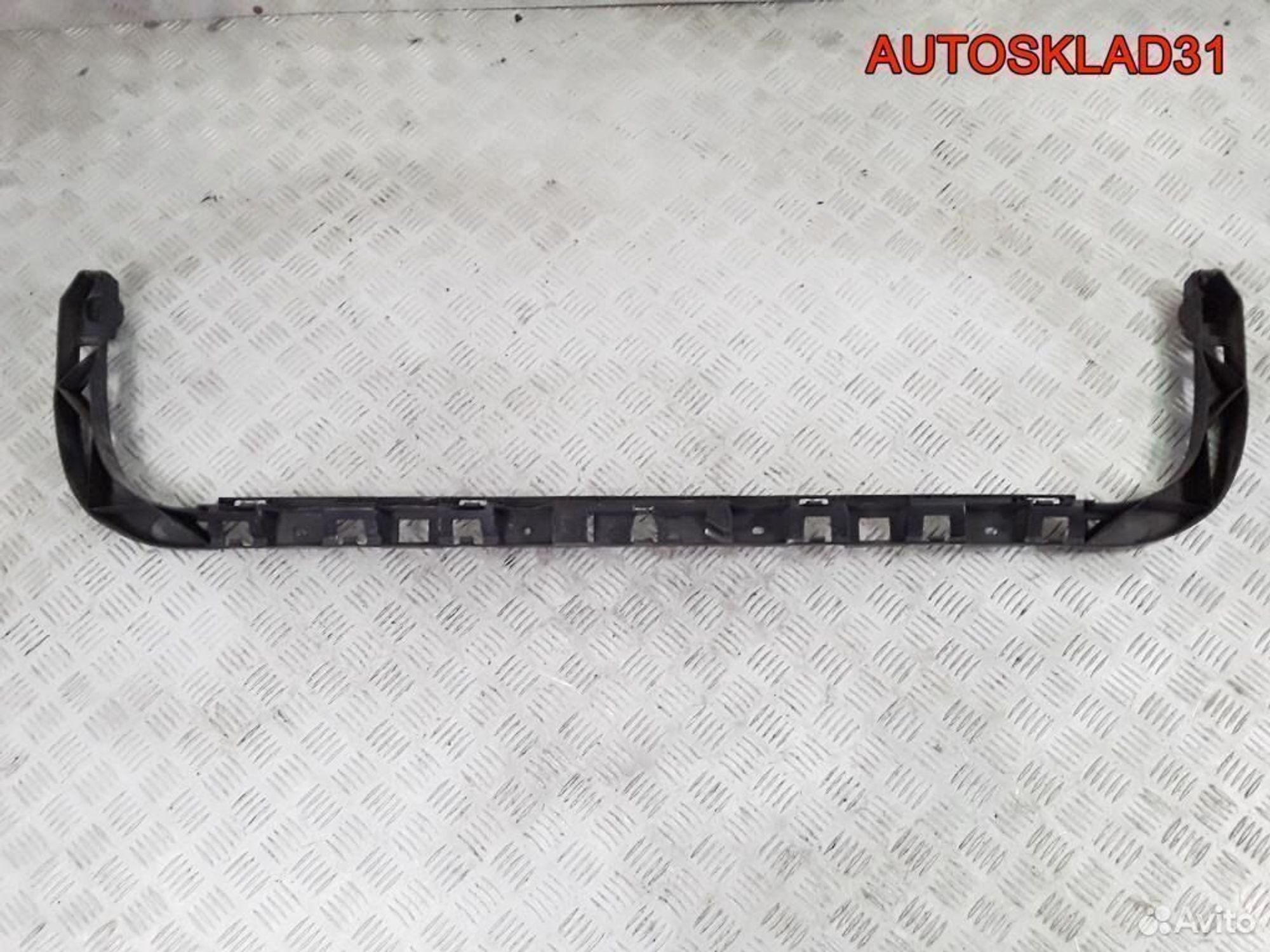 Направляющая заднего бампера Passat B6 3C9807863 - АвтоСклад31.рф - авторазборка контрактные б/у запчасти в г. Белгород Направляющая заднего бампера Passat B6 3C9807863 - АвтоСклад31.рф - авторазборка контрактные б/у запчасти в г. Белгород