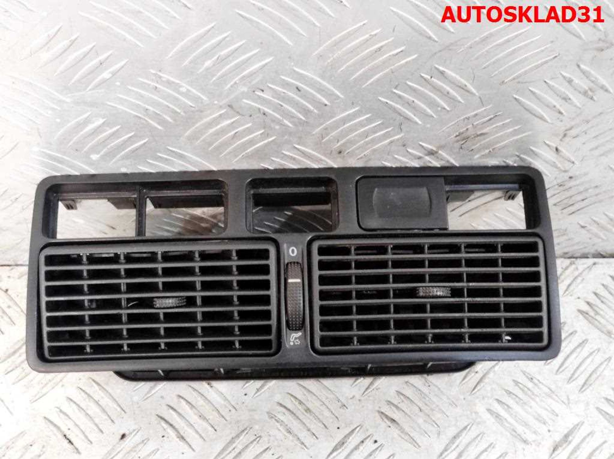 Дефлектор воздушный центральный VW Golf 4 1J0819728C - АвтоСклад31.рф - авторазборка контрактные б/у запчасти в г. Белгород Дефлектор воздушный центральный VW Golf 4 1J0819728C - АвтоСклад31.рф - авторазборка контрактные б/у запчасти в г. Белгород