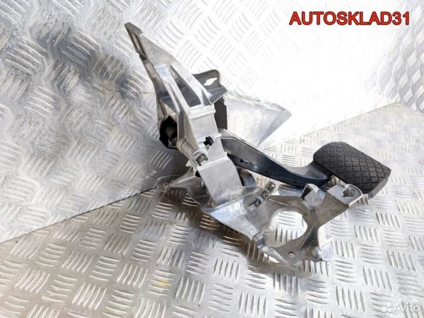 Генератор 70А Volkswagen Golf 3 028903025H - АвтоСклад31.рф - авторазборка контрактные б/у запчасти в г. Белгород