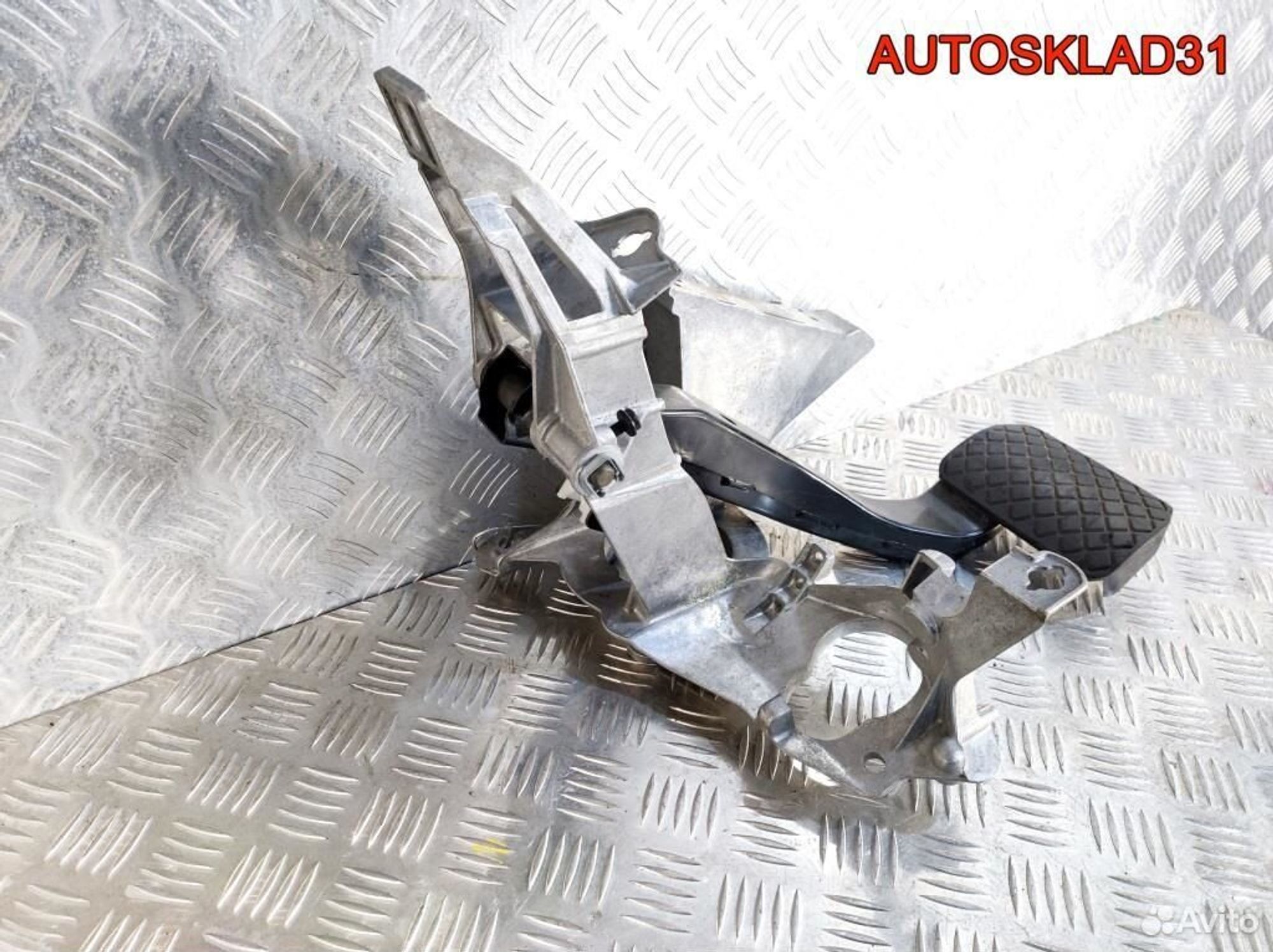 Педаль тормоза АКПП Audi A6 C6 4F1723140 - АвтоСклад31.рф - авторазборка контрактные б/у запчасти в г. Белгород Педаль тормоза АКПП Audi A6 C6 4F1723140 - АвтоСклад31.рф - авторазборка контрактные б/у запчасти в г. Белгород