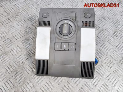Плафон салонный передний Audi A8 D3 4E0907135A - АвтоСклад31.рф - авторазборка контрактные б/у запчасти в г. Белгород