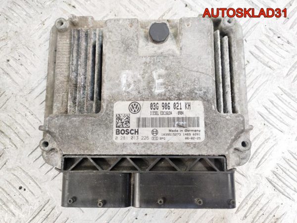 Коллектор выпускной VW Passat B5+ AEB 058253033E - АвтоСклад31.рф - авторазборка контрактные б/у запчасти в г. Белгород