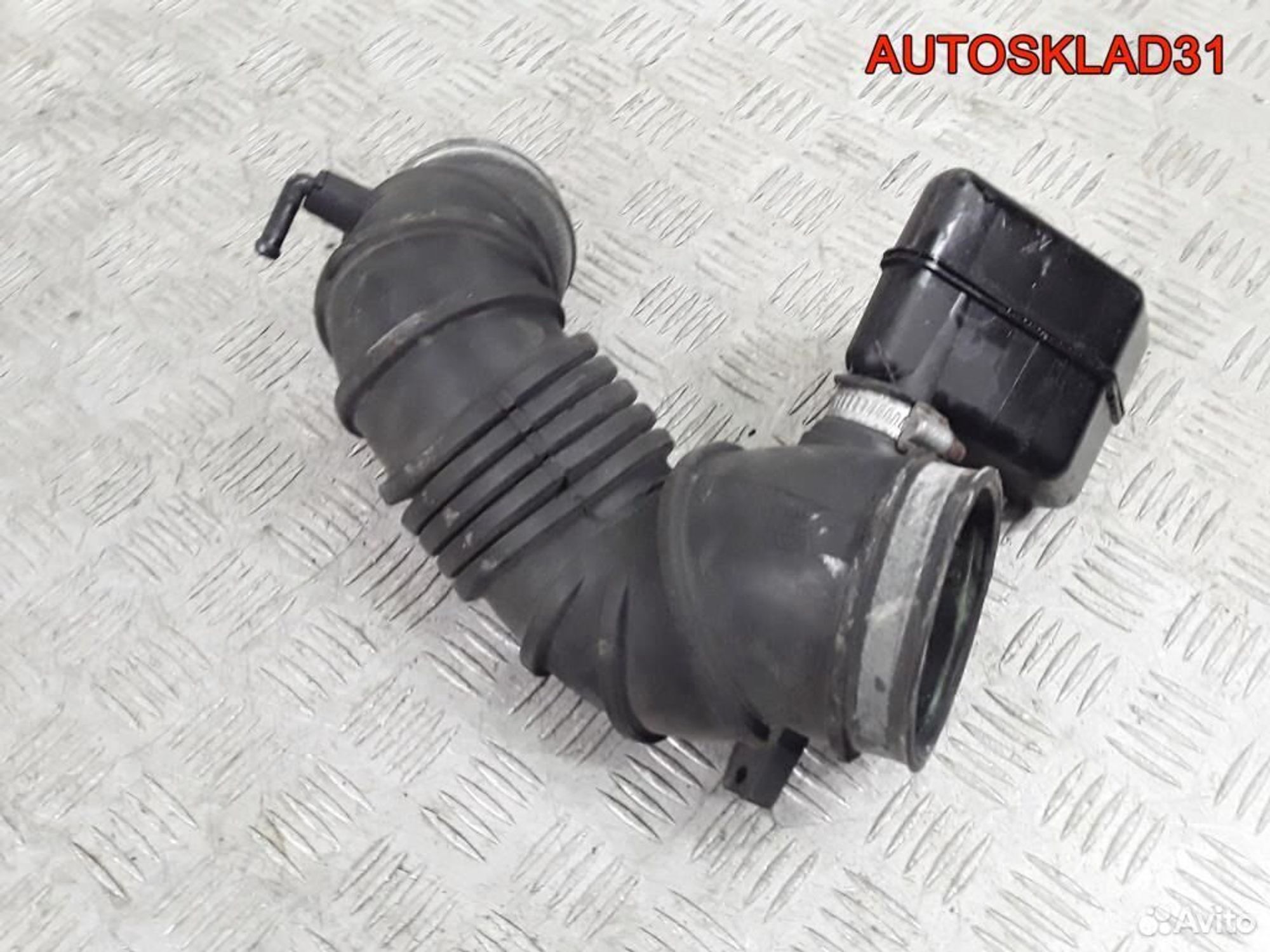 Патрубок воздушного фильтра Mitsubishi Carisma DA MR481001 - АвтоСклад31.рф - авторазборка контрактные б/у запчасти в г. Белгород Патрубок воздушного фильтра Mitsubishi Carisma DA MR481001 - АвтоСклад31.рф - авторазборка контрактные б/у запчасти в г. Белгород