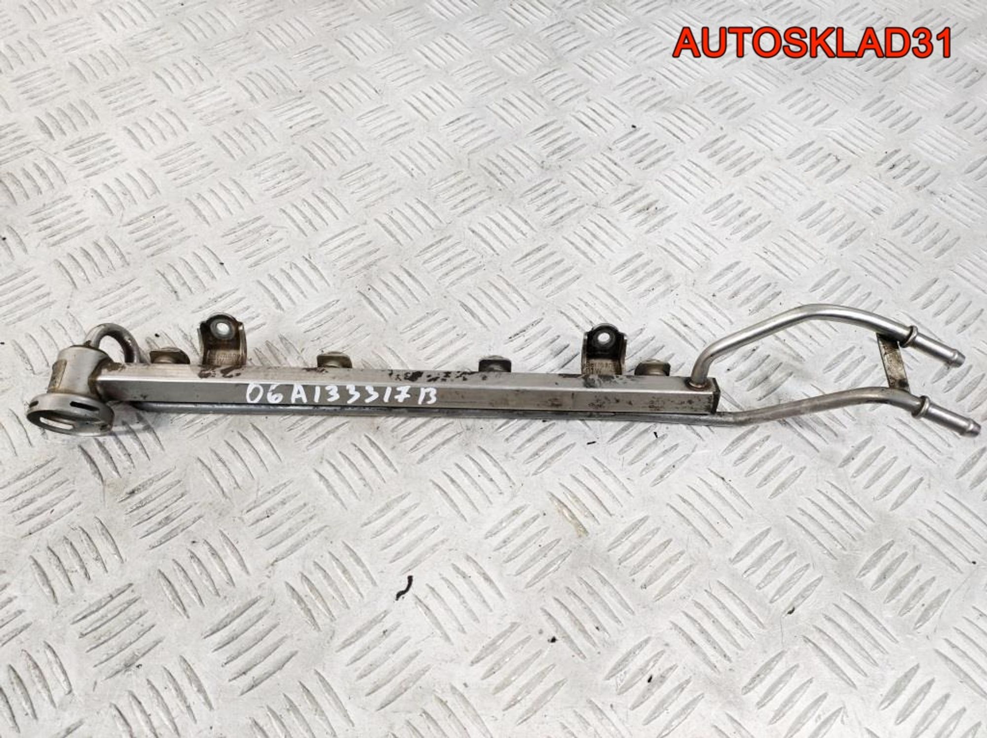 Рейка топливная VW Golf 4 1,8 AGN 06A133317B - АвтоСклад31.рф - авторазборка контрактные б/у запчасти в г. Белгород Рейка топливная VW Golf 4 1,8 AGN 06A133317B - АвтоСклад31.рф - авторазборка контрактные б/у запчасти в г. Белгород