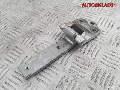 Петля двери багажника Volkswagen Caddy 2K0827151C - АвтоСклад31.рф - авторазборка контрактные б/у запчасти в г. Белгород