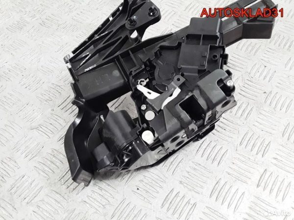 Кронштейн КПП левый Ford Focus 2 3M517M125AE - АвтоСклад31.рф - авторазборка контрактные б/у запчасти в г. Белгород