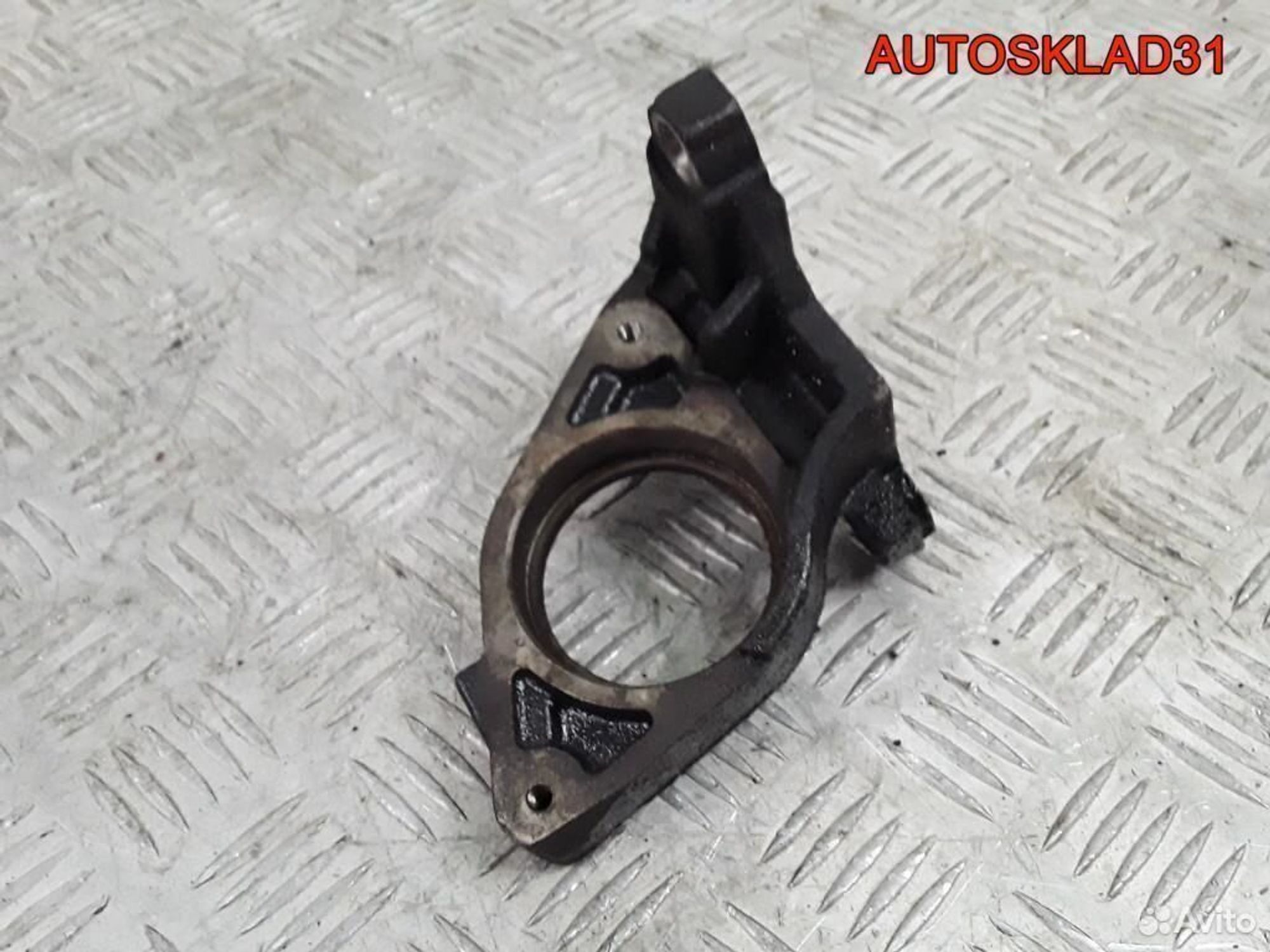 Кронштейн промвала Renault Espace 4 F4R 8200133381 - АвтоСклад31.рф - авторазборка контрактные б/у запчасти в г. Белгород Кронштейн промвала Renault Espace 4 F4R 8200133381 - АвтоСклад31.рф - авторазборка контрактные б/у запчасти в г. Белгород