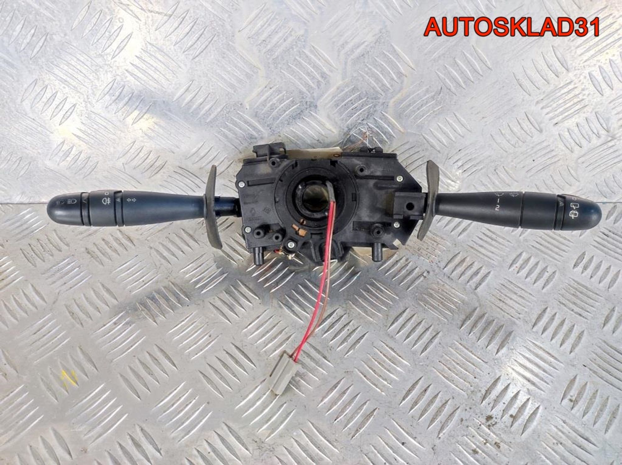 Переключатель подрулевой Renault Megane 7700846399 - АвтоСклад31.рф - авторазборка контрактные б/у запчасти в г. Белгород Переключатель подрулевой Renault Megane 7700846399 - АвтоСклад31.рф - авторазборка контрактные б/у запчасти в г. Белгород