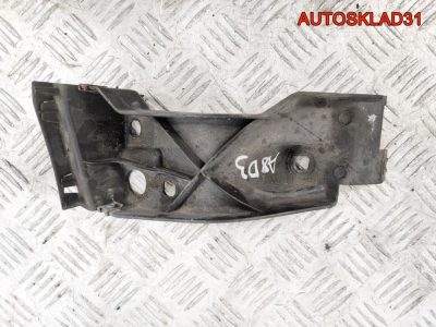 Кронштейн порога Audi A8 D3 4E0859922C - АвтоСклад31.рф - авторазборка контрактные б/у запчасти в г. Белгород