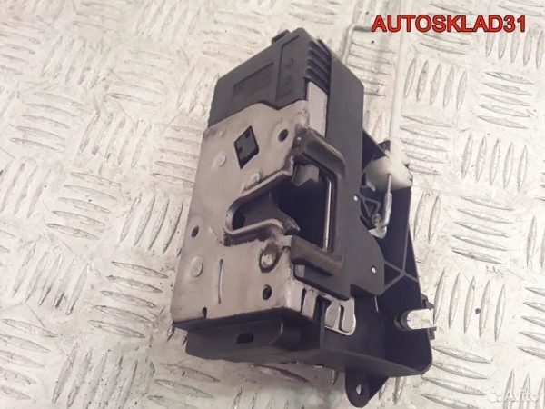 Вентилятор радиатора Audi A4 B6 3,0 ASN 8E0121205D - АвтоСклад31.рф - авторазборка контрактные б/у запчасти в г. Белгород