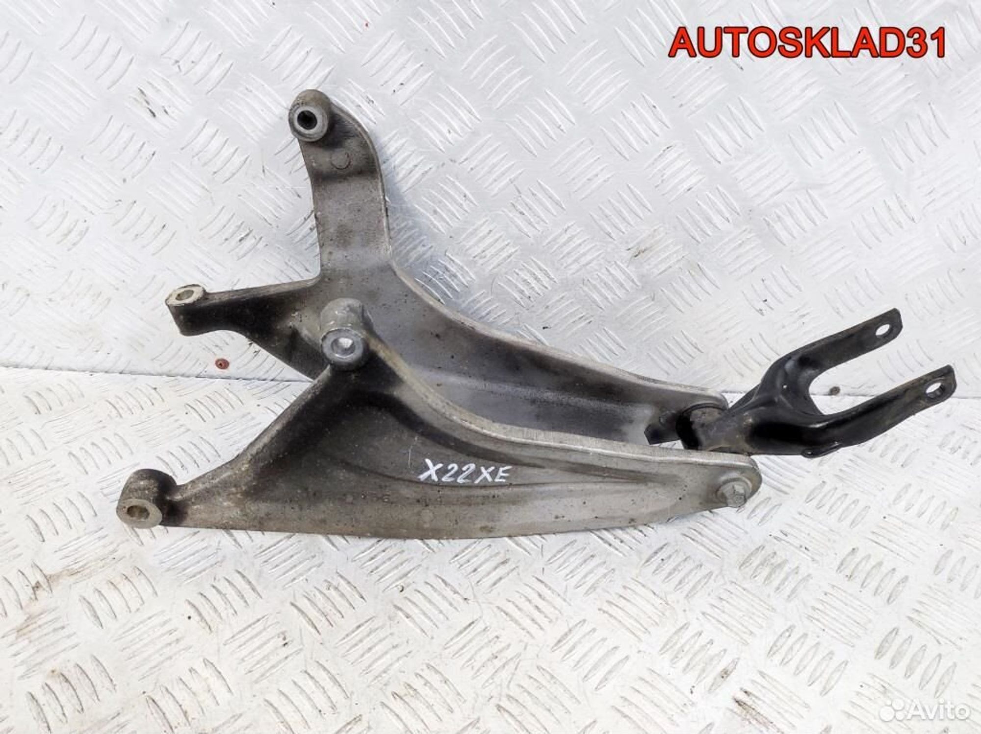 Кронштейн двигателя Opel Sintra 2,2 X22XE 10257136 - АвтоСклад31.рф - авторазборка контрактные б/у запчасти в г. Белгород Кронштейн двигателя Opel Sintra 2,2 X22XE 10257136 - АвтоСклад31.рф - авторазборка контрактные б/у запчасти в г. Белгород