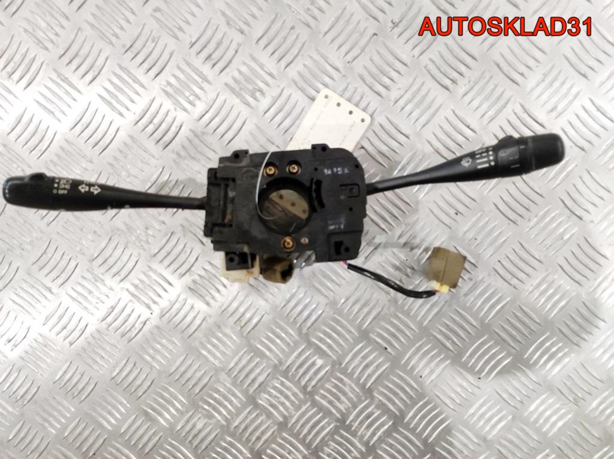 Переключатель подрулевой Nissan Sunny N14 - АвтоСклад31.рф - авторазборка контрактные б/у запчасти в г. Белгород Переключатель подрулевой Nissan Sunny N14 - АвтоСклад31.рф - авторазборка контрактные б/у запчасти в г. Белгород