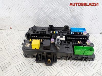 Блок предохранителей Opel Astra H 13220831 - АвтоСклад31.рф - авторазборка контрактные б/у запчасти в г. Белгород