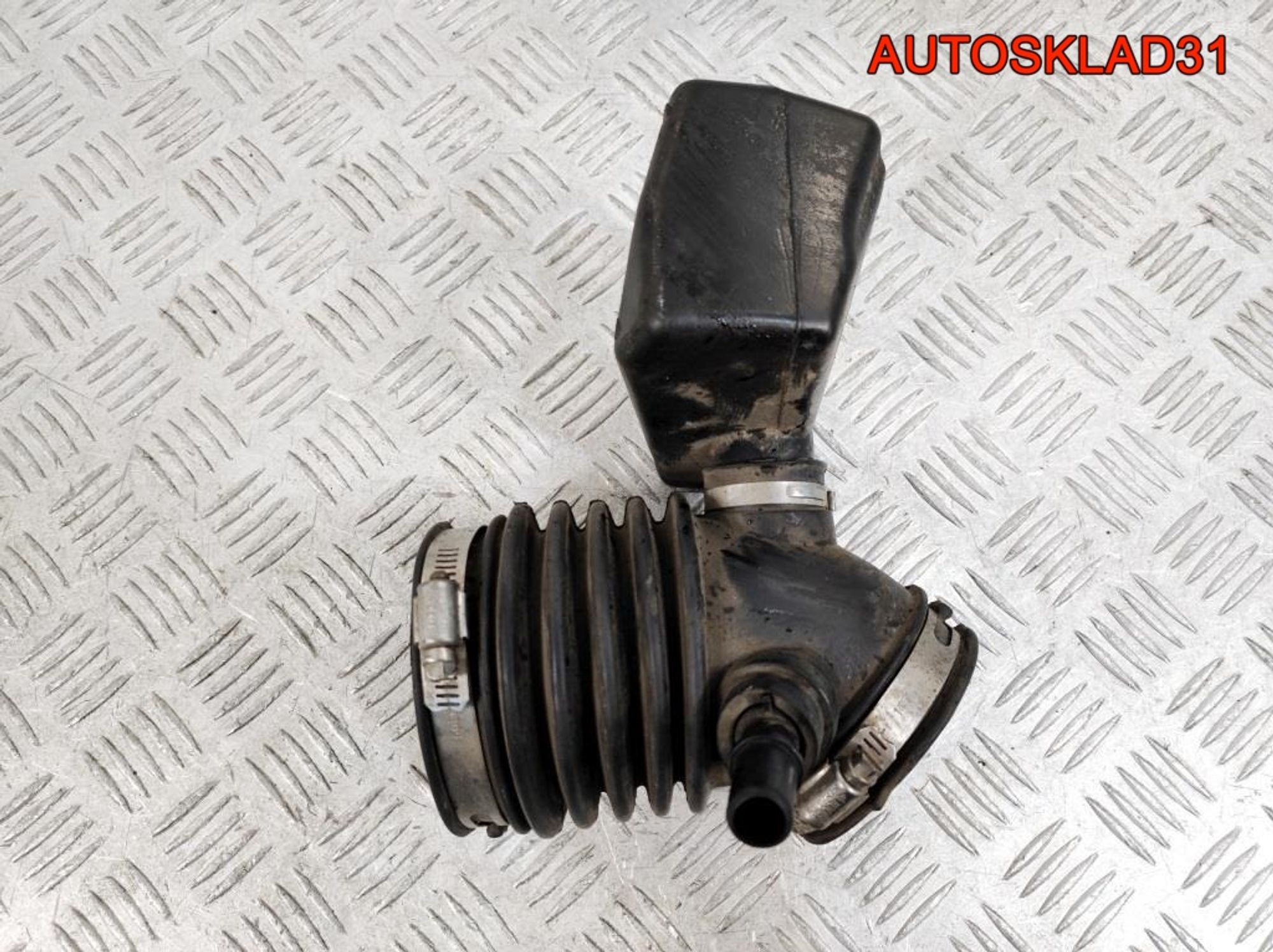 Резонатор воздушного фильтра Ford Maverick 2 3,0 7KB4 6L849F805BA - АвтоСклад31.рф - авторазборка контрактные б/у запчасти в г. Белгород Резонатор воздушного фильтра Ford Maverick 2 3,0 7KB4 6L849F805BA - АвтоСклад31.рф - авторазборка контрактные б/у запчасти в г. Белгород