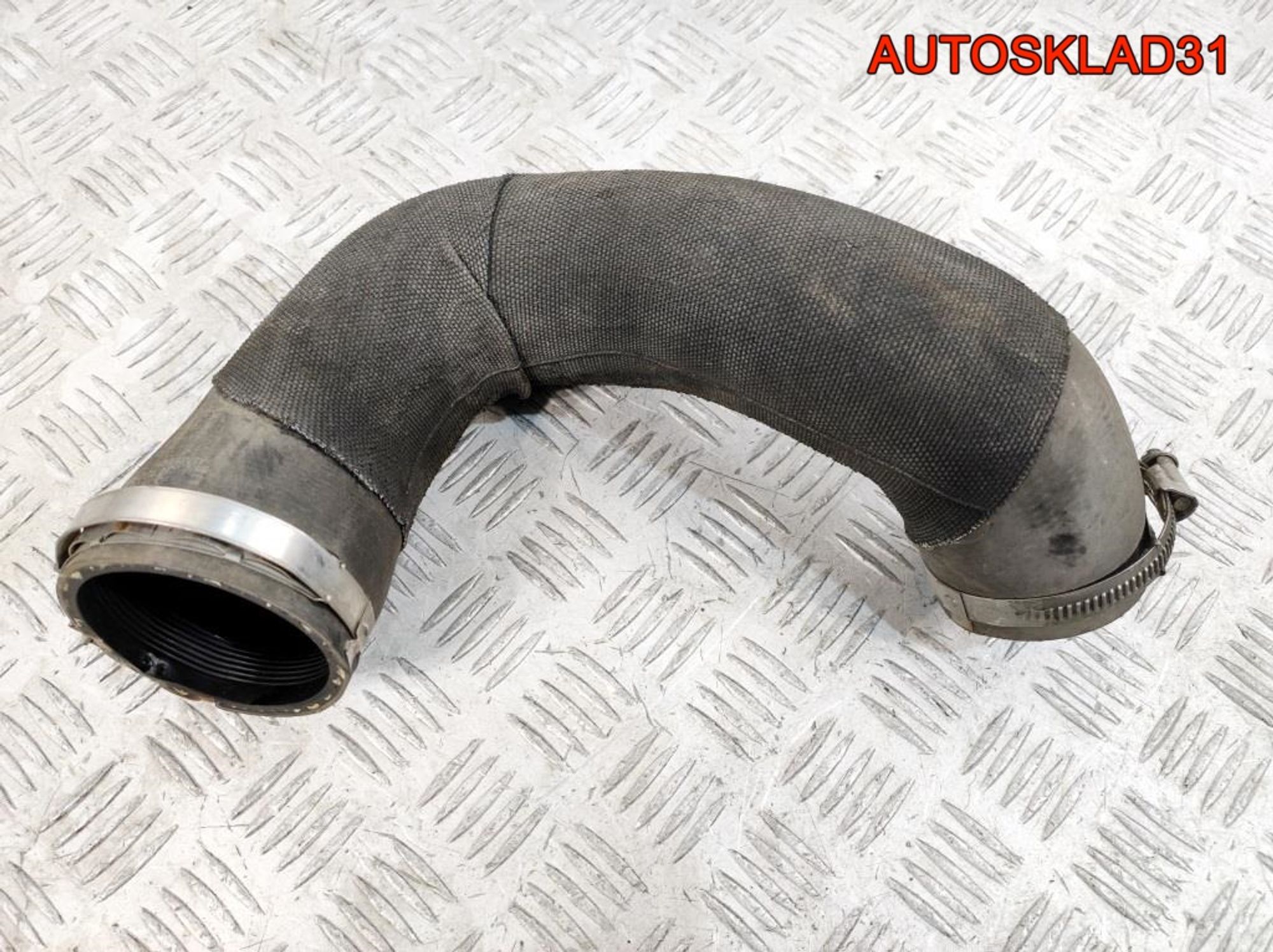 Патрубок интеркулера Audi A6 C7 4G 3,0 CDU 4G0145709AC - АвтоСклад31.рф - авторазборка контрактные б/у запчасти в г. Белгород Патрубок интеркулера Audi A6 C7 4G 3,0 CDU 4G0145709AC - АвтоСклад31.рф - авторазборка контрактные б/у запчасти в г. Белгород